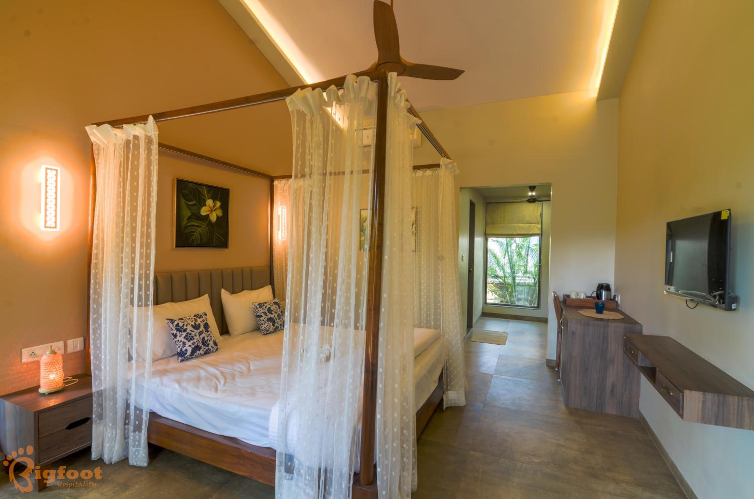 Deluxe Room - Photo 2