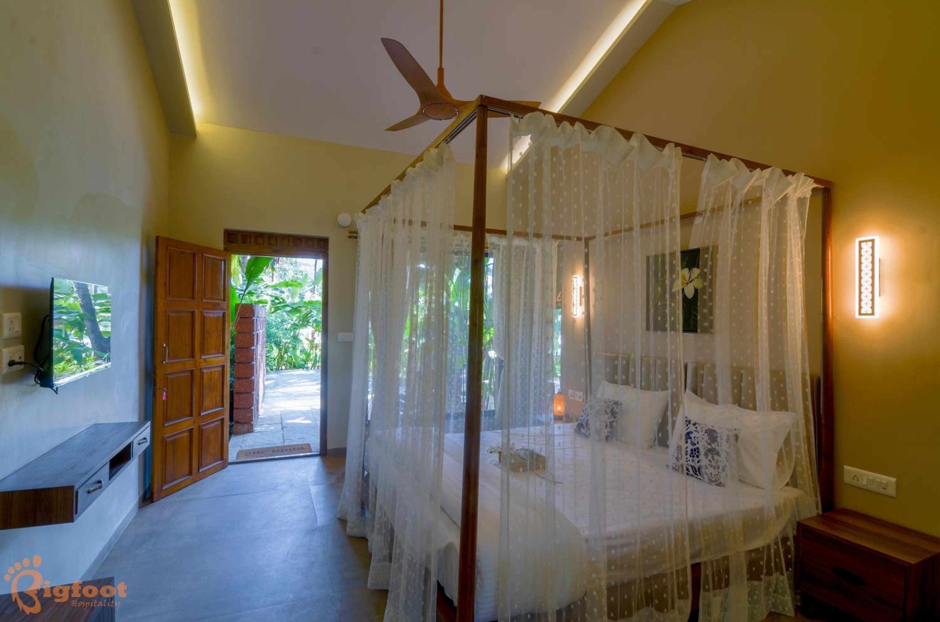 Deluxe Room - Photo 4