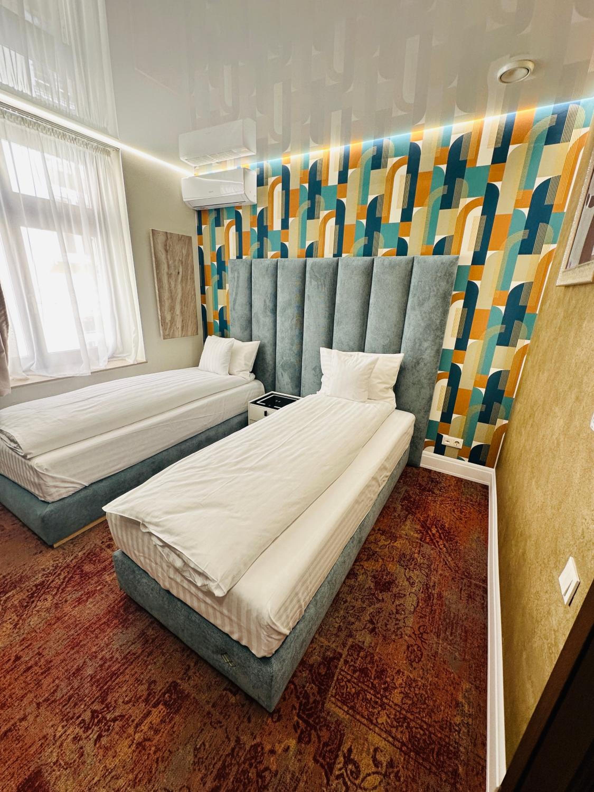 Economy Double Room photo 3