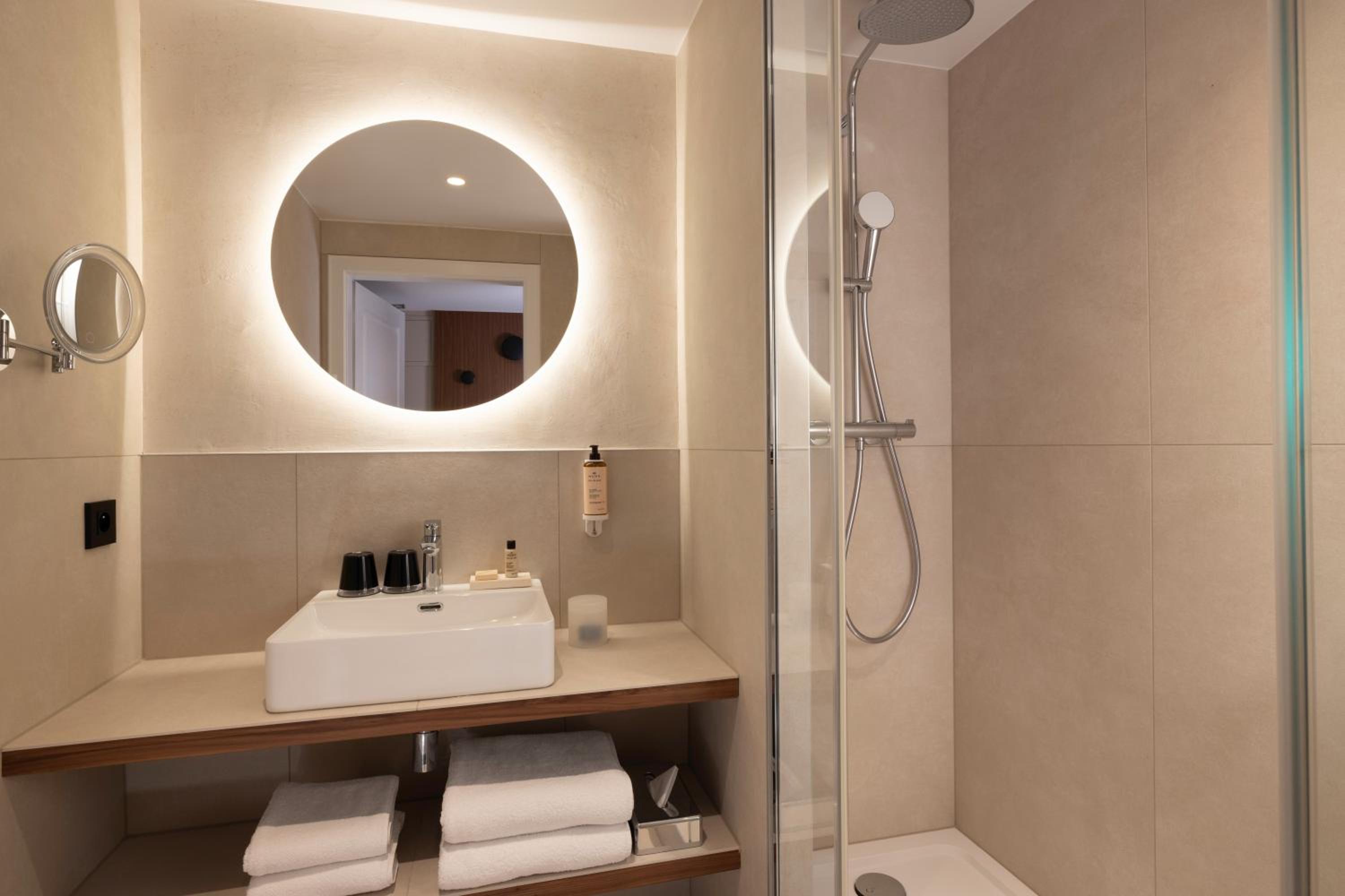 Superior Double Room - Photo 4