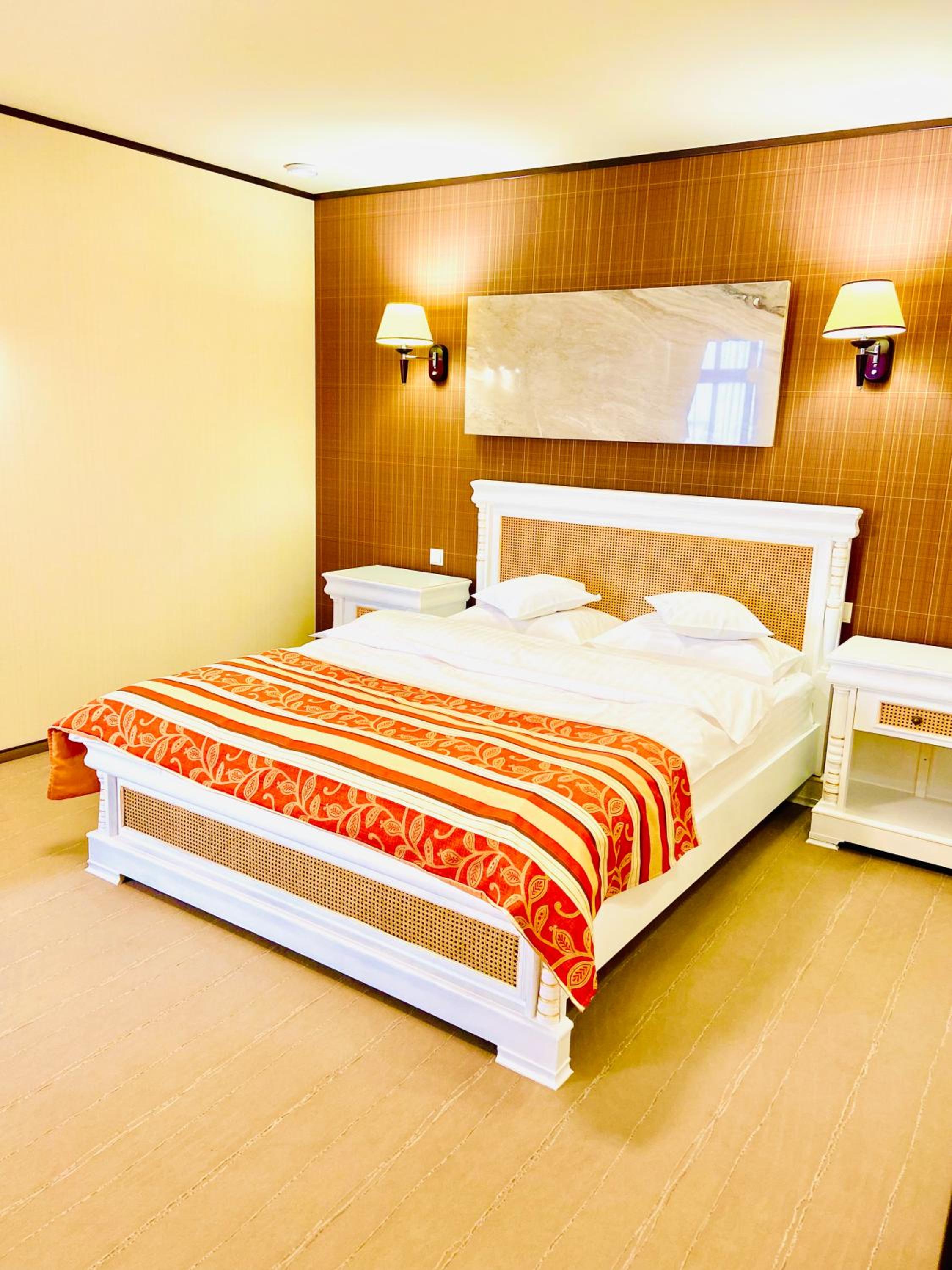Double Room - Photo 19