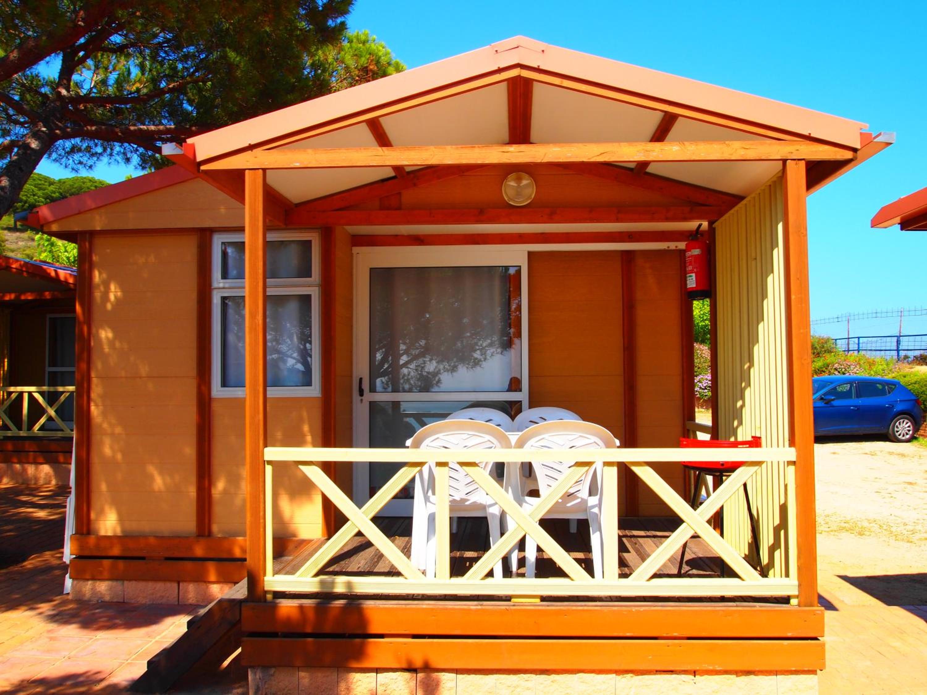 Bungalow (2 Adults) photo 3