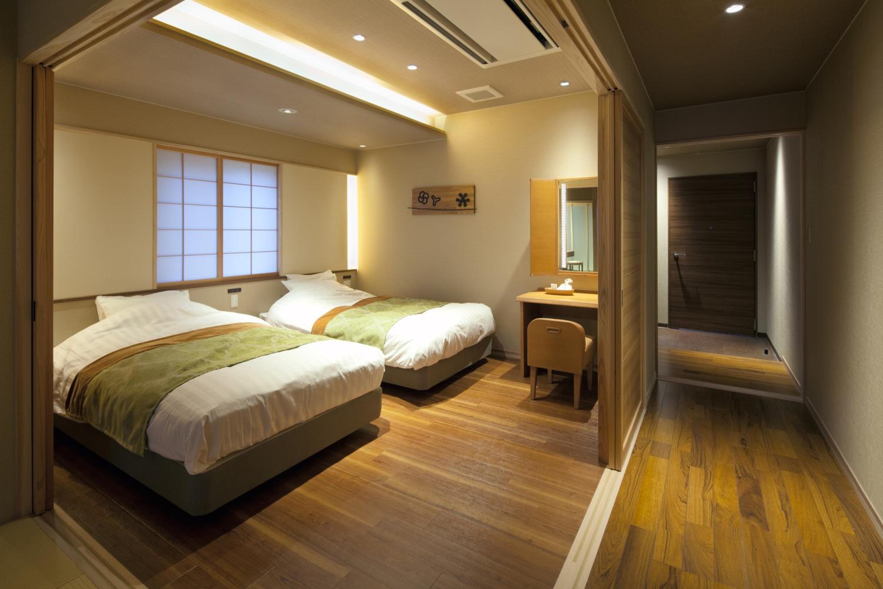 Room with Tatami Area and Open-Air Bath (Ocean View)