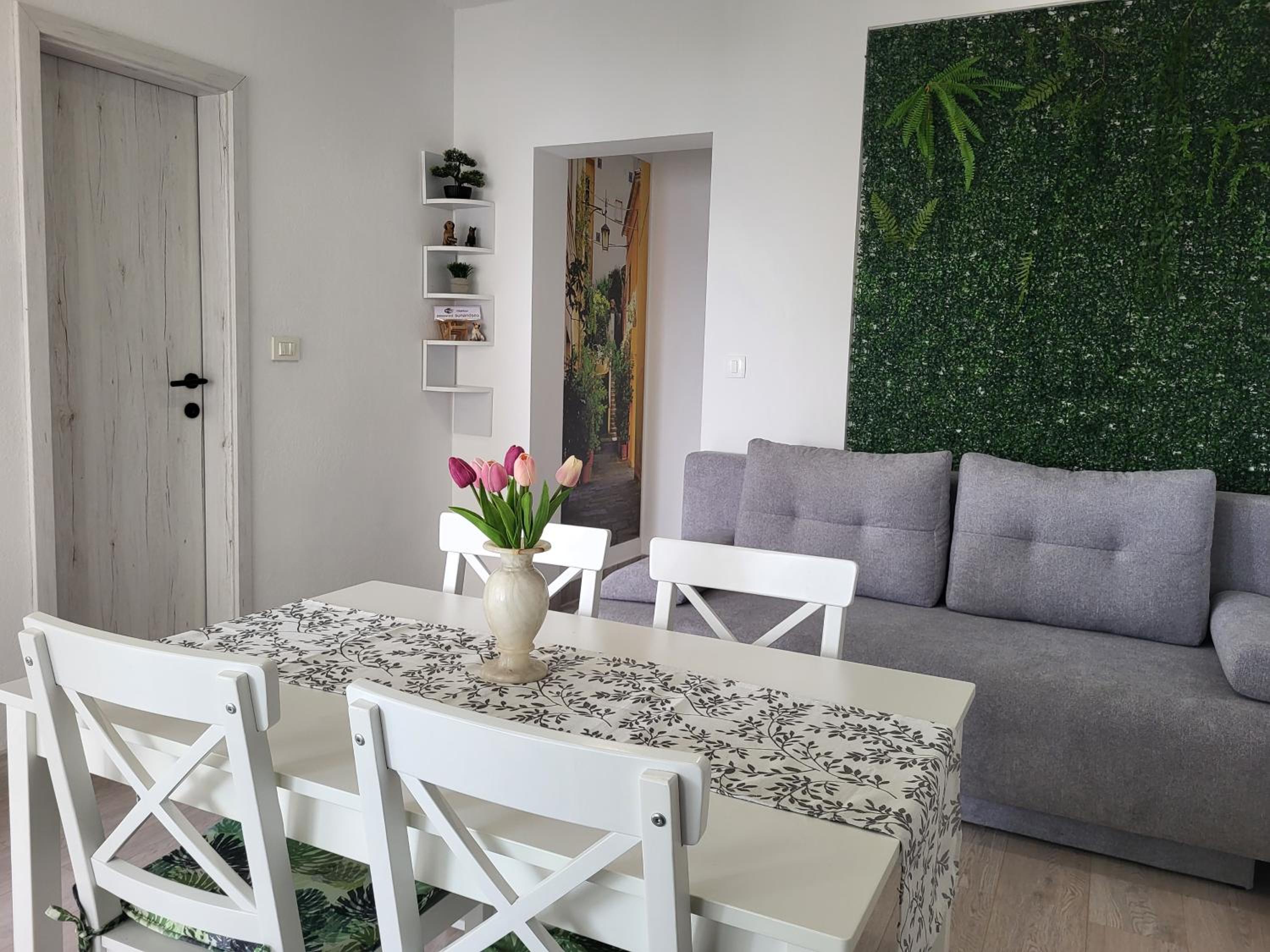 One Bedroom Apartment With Balcony And Sea View photo 2