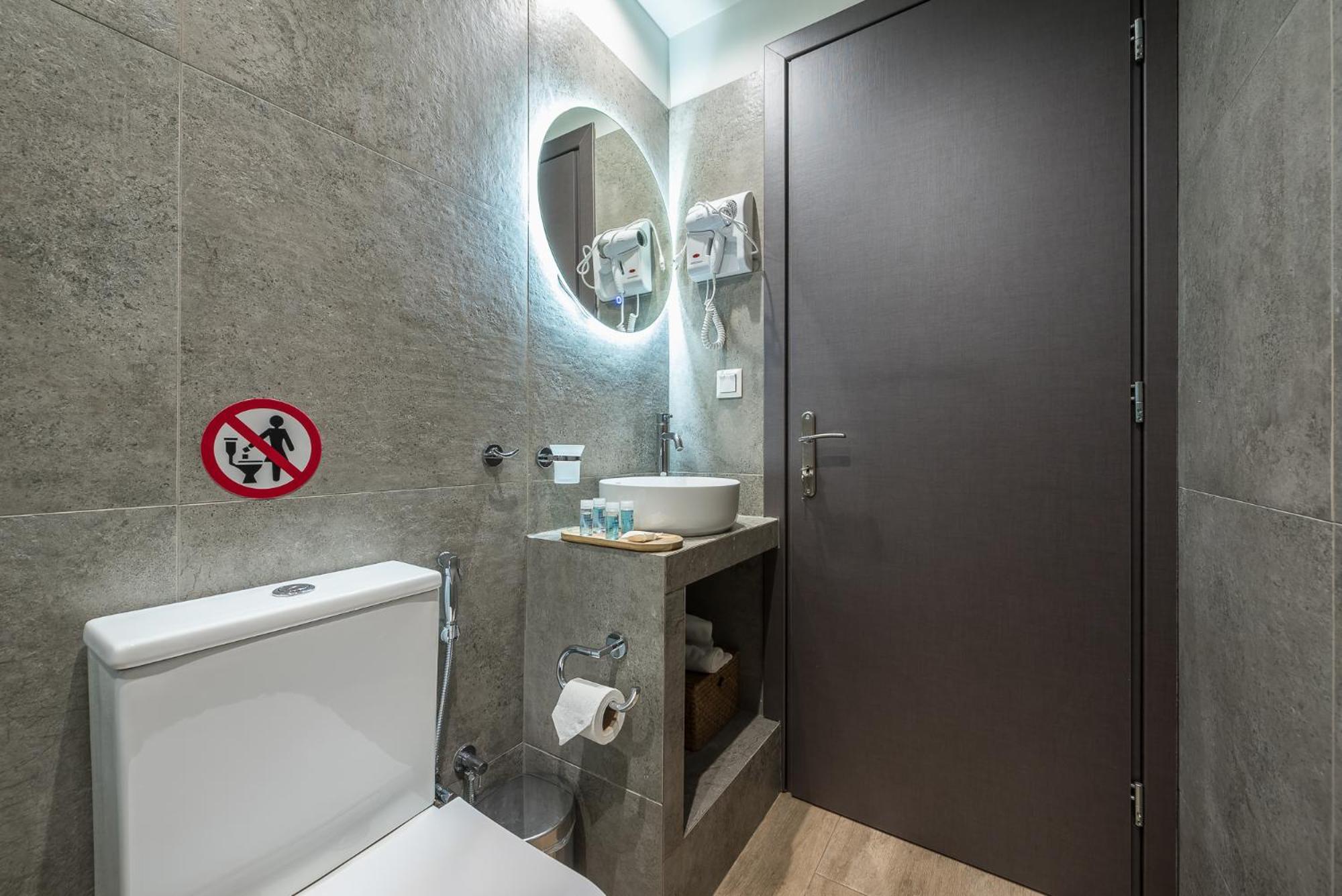 Deluxe Junior Suite photo 2