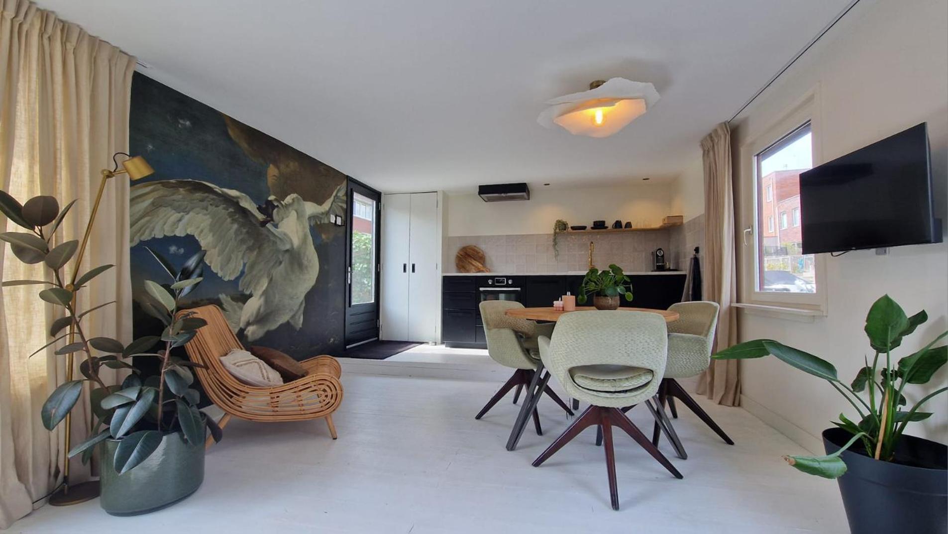 One-Bedroom House photo 1