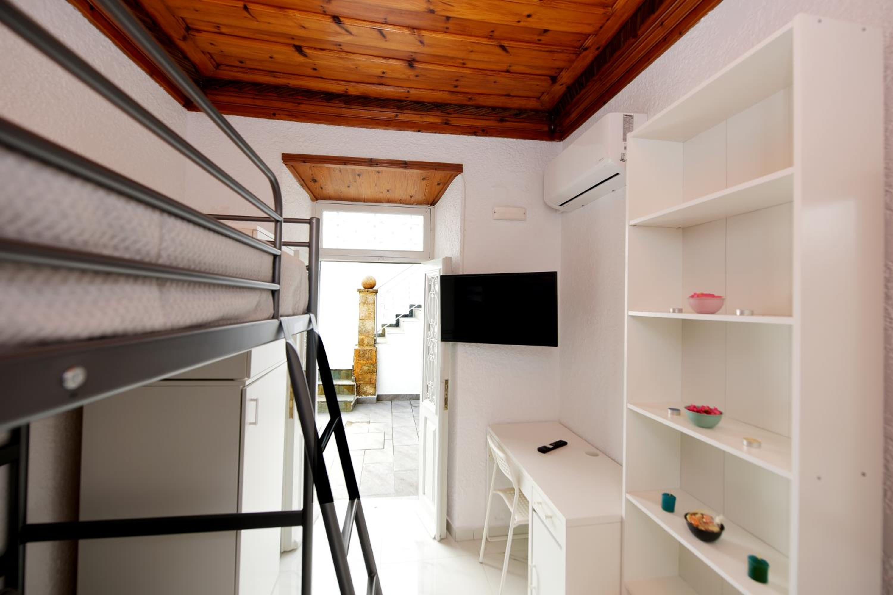 Single Room with Terrace