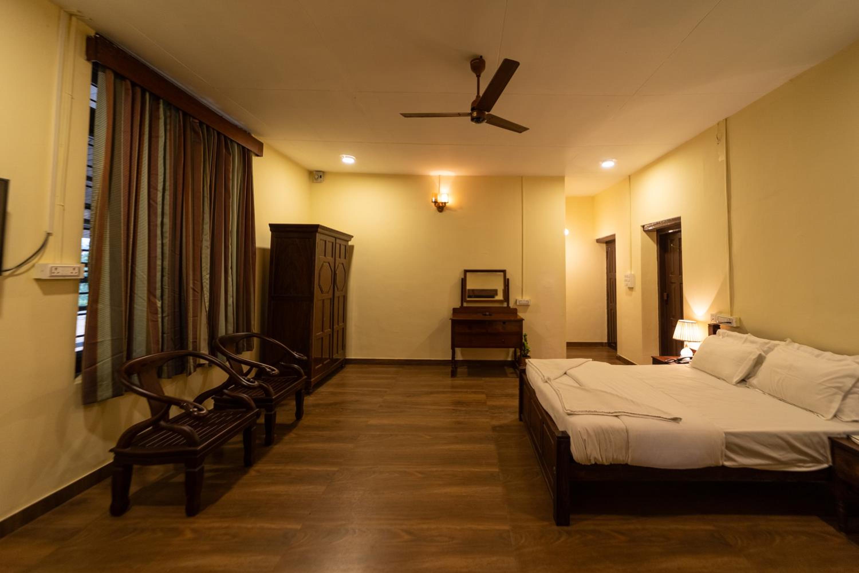 Deluxe Double Room photo 2