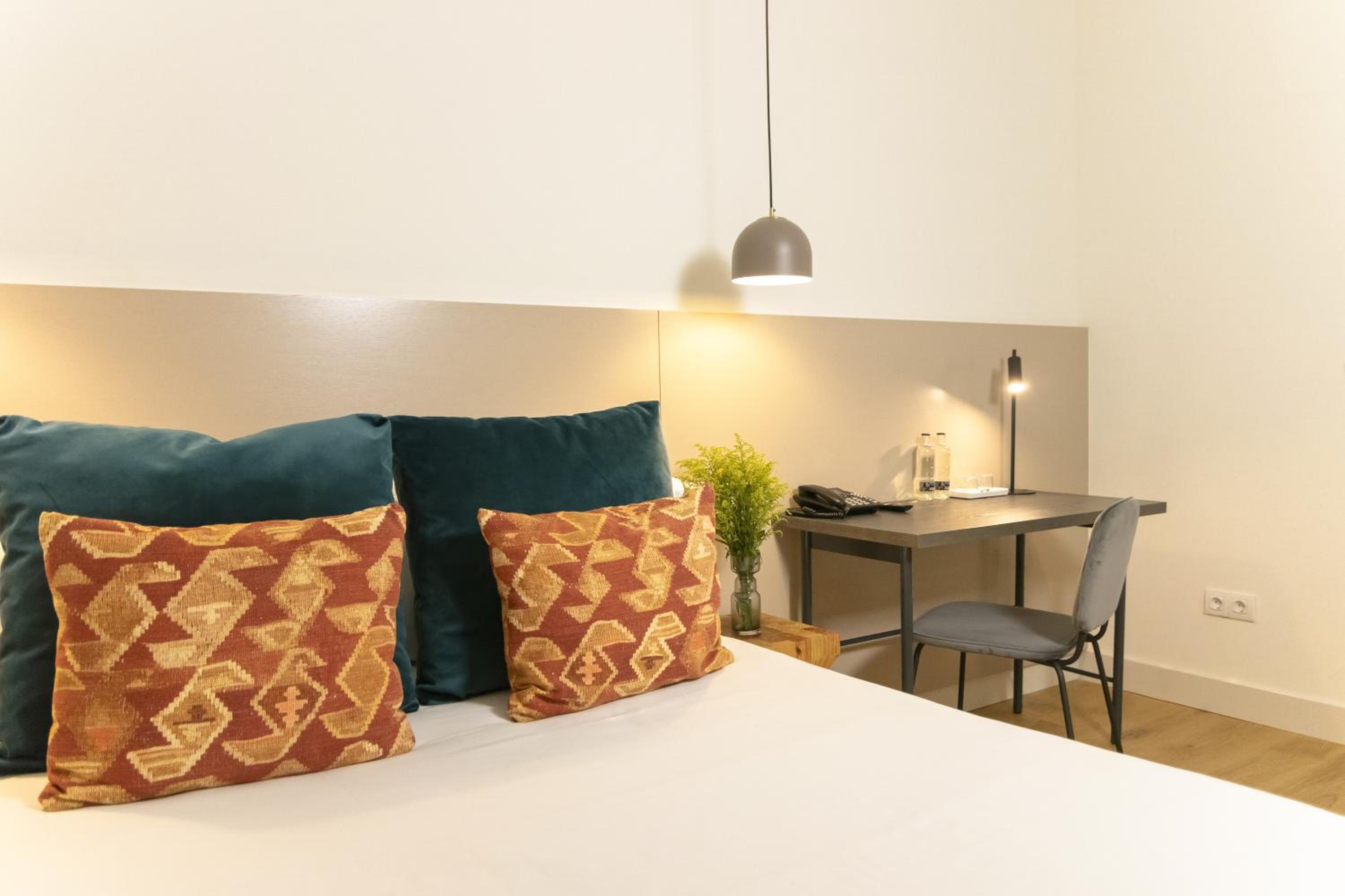 Single Classic Interior Room