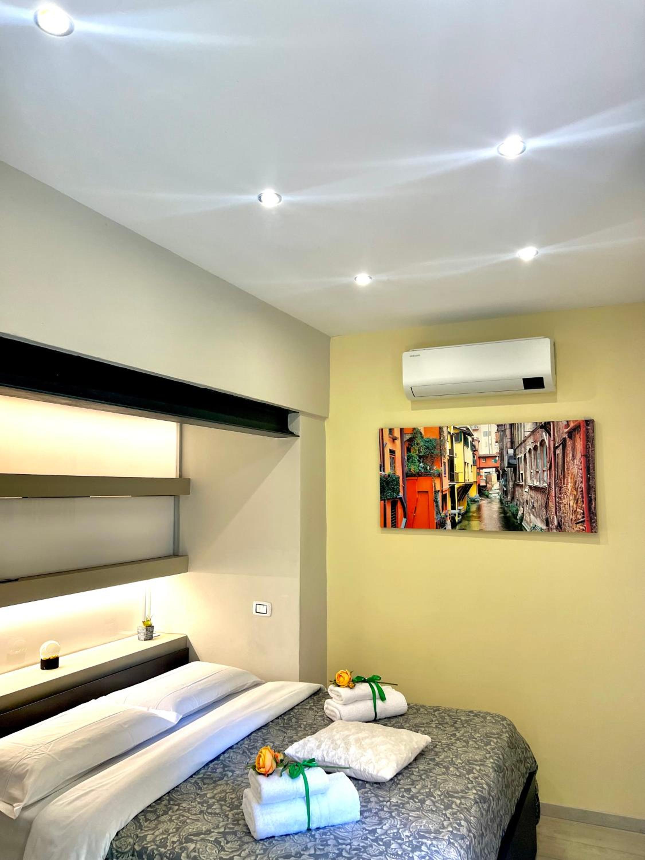 One-Bedroom Apartment - Photo 6