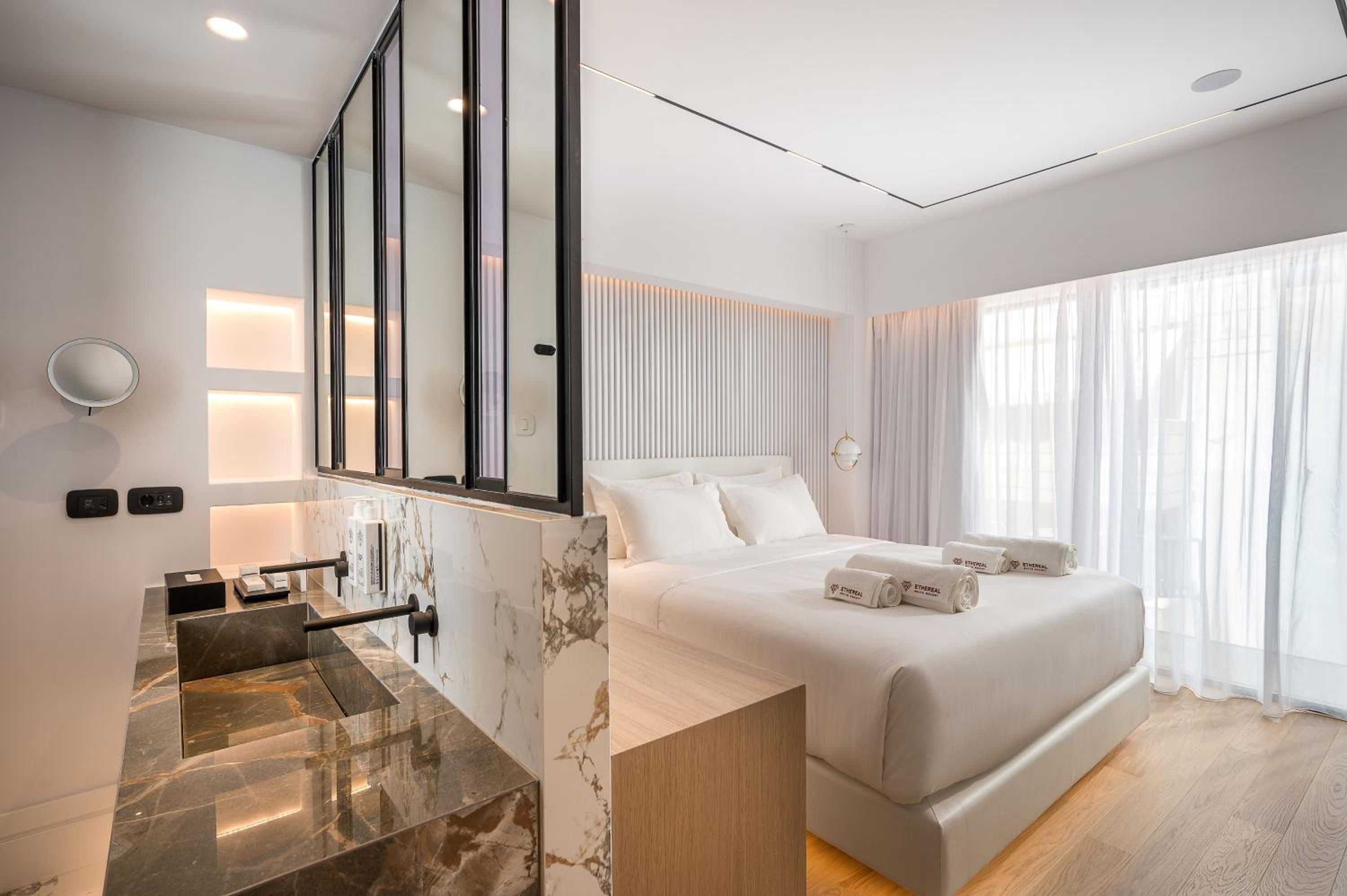 Junior Suite - Photo 1