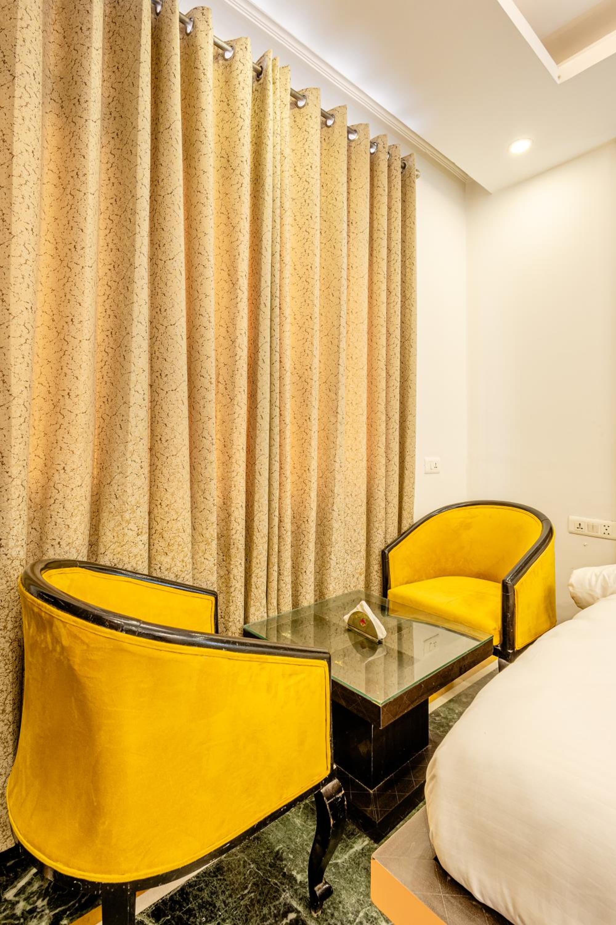 Superior Double or Twin Room - Photo 6