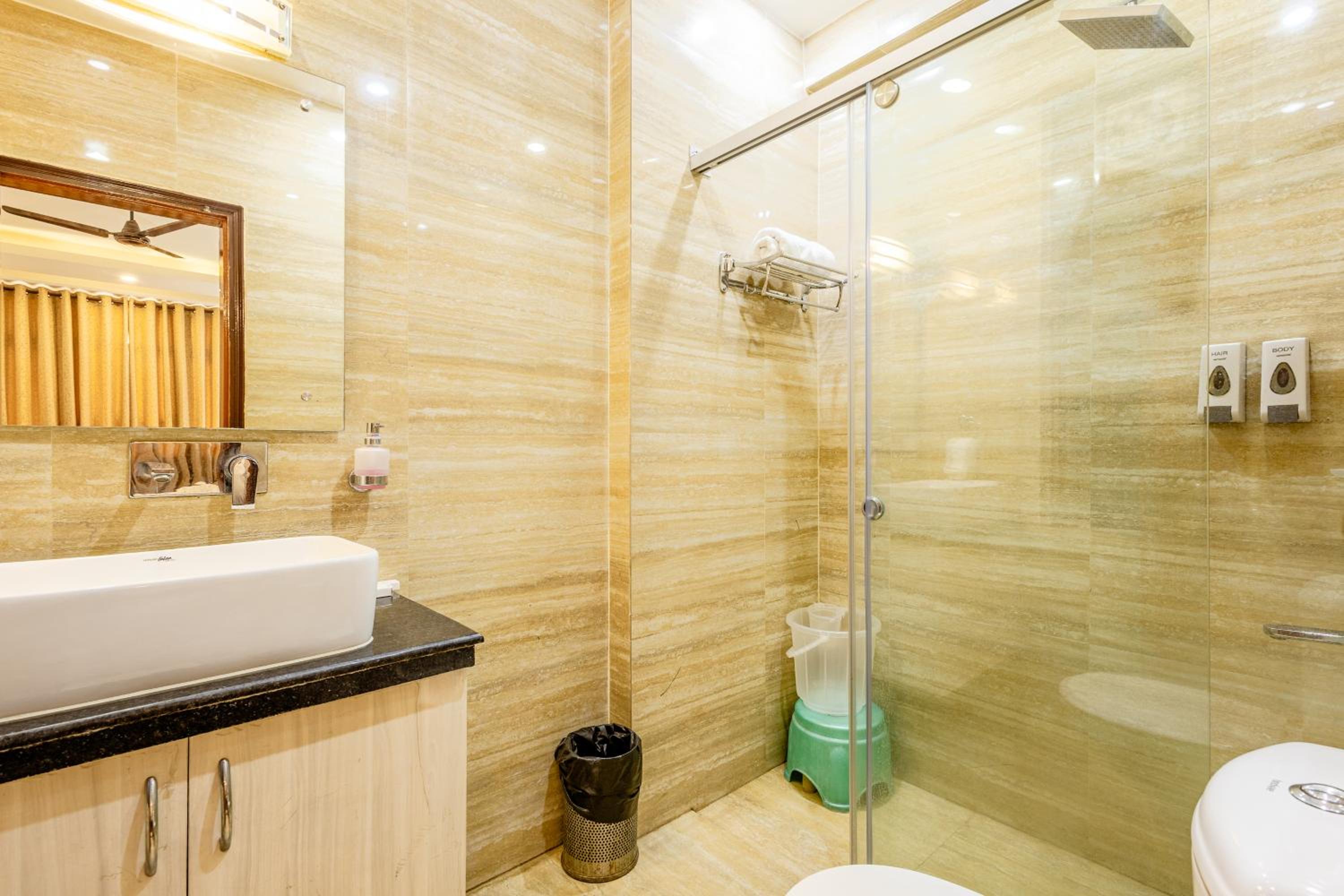 Superior Double or Twin Room - Photo 8