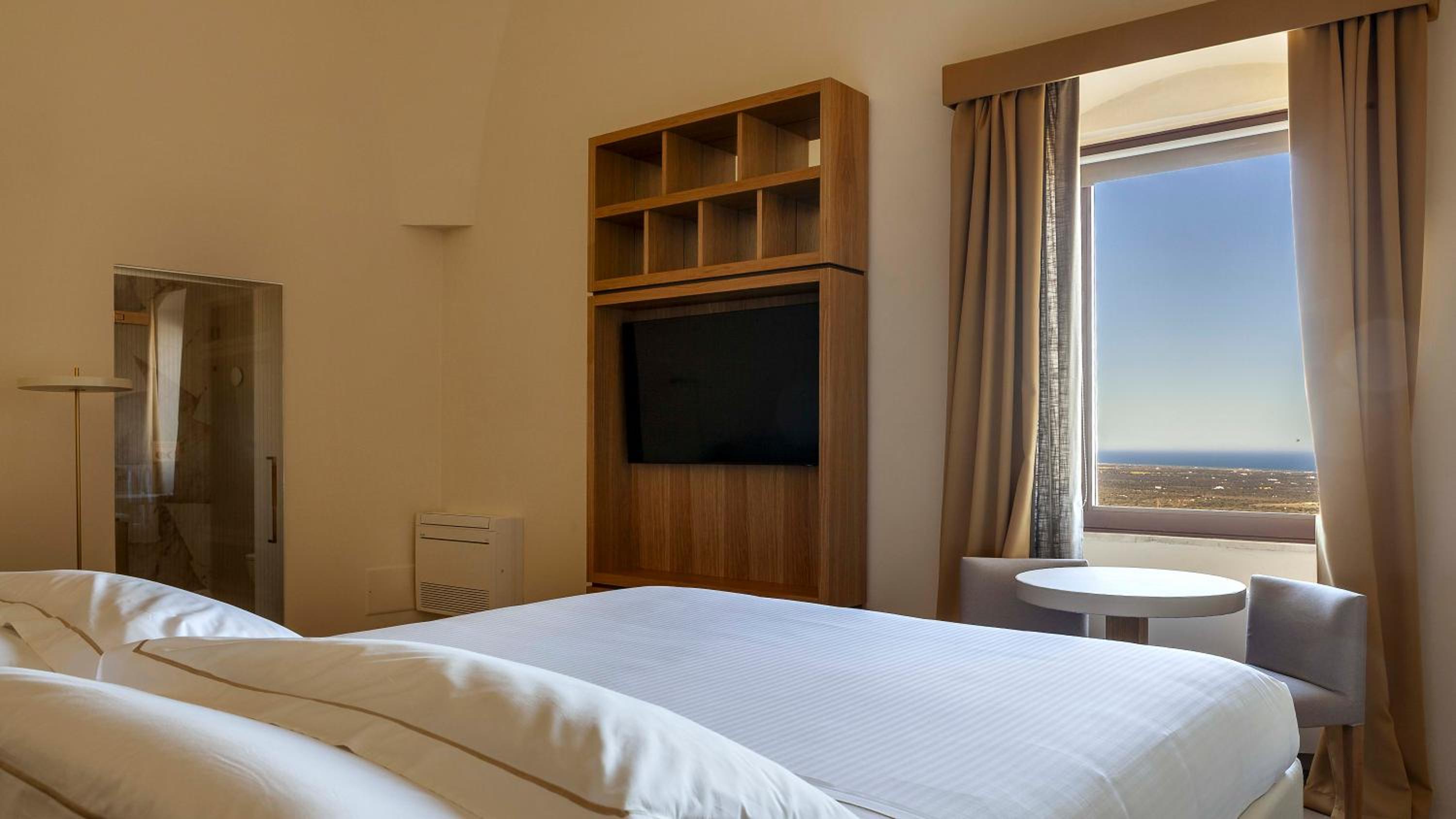 Deluxe Double Room with View - Photo 1