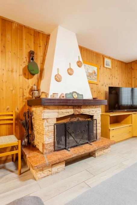 Two-Bedroom House photo 2