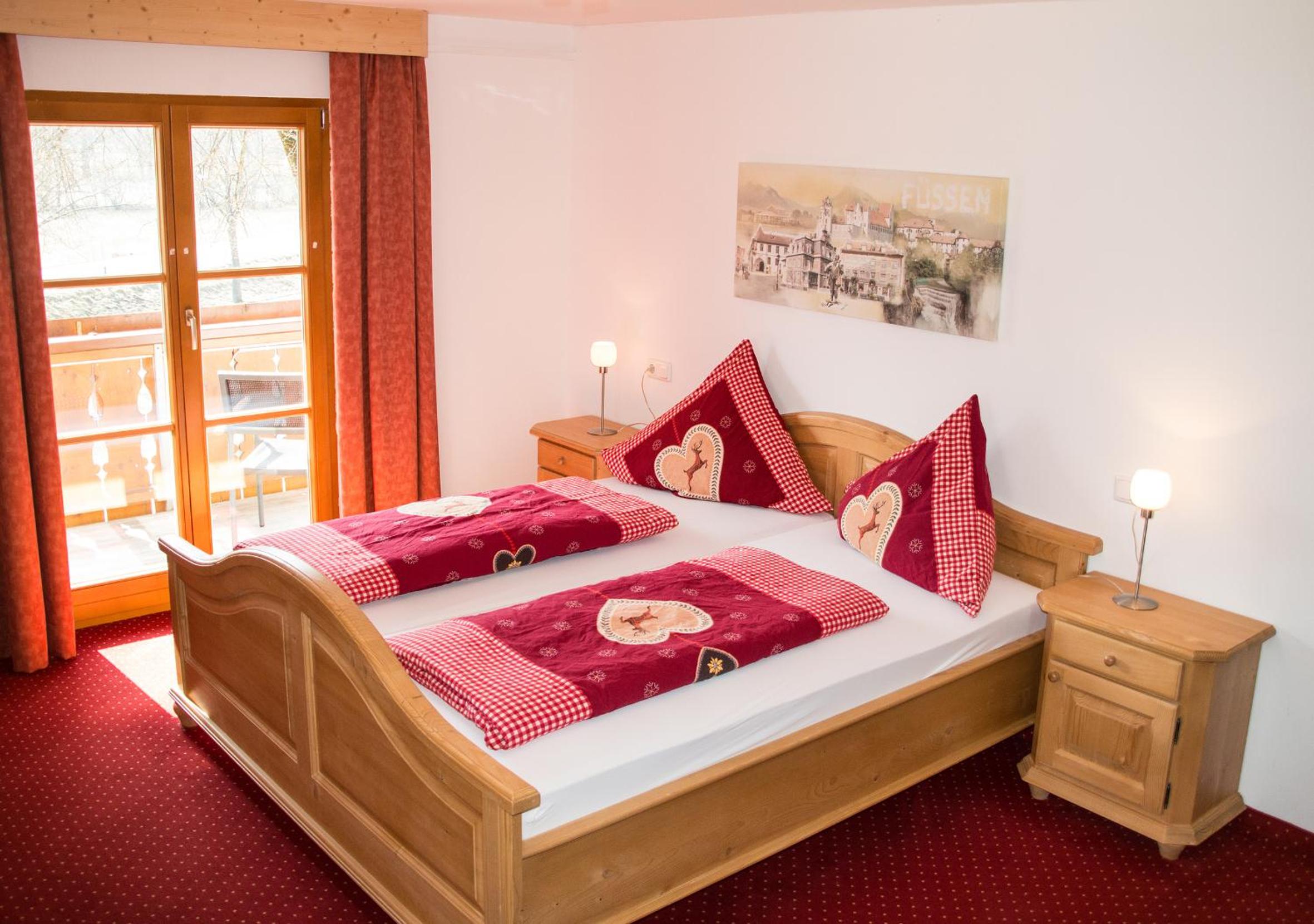 Comfort Double Room with Balcony and Lake View photo 2