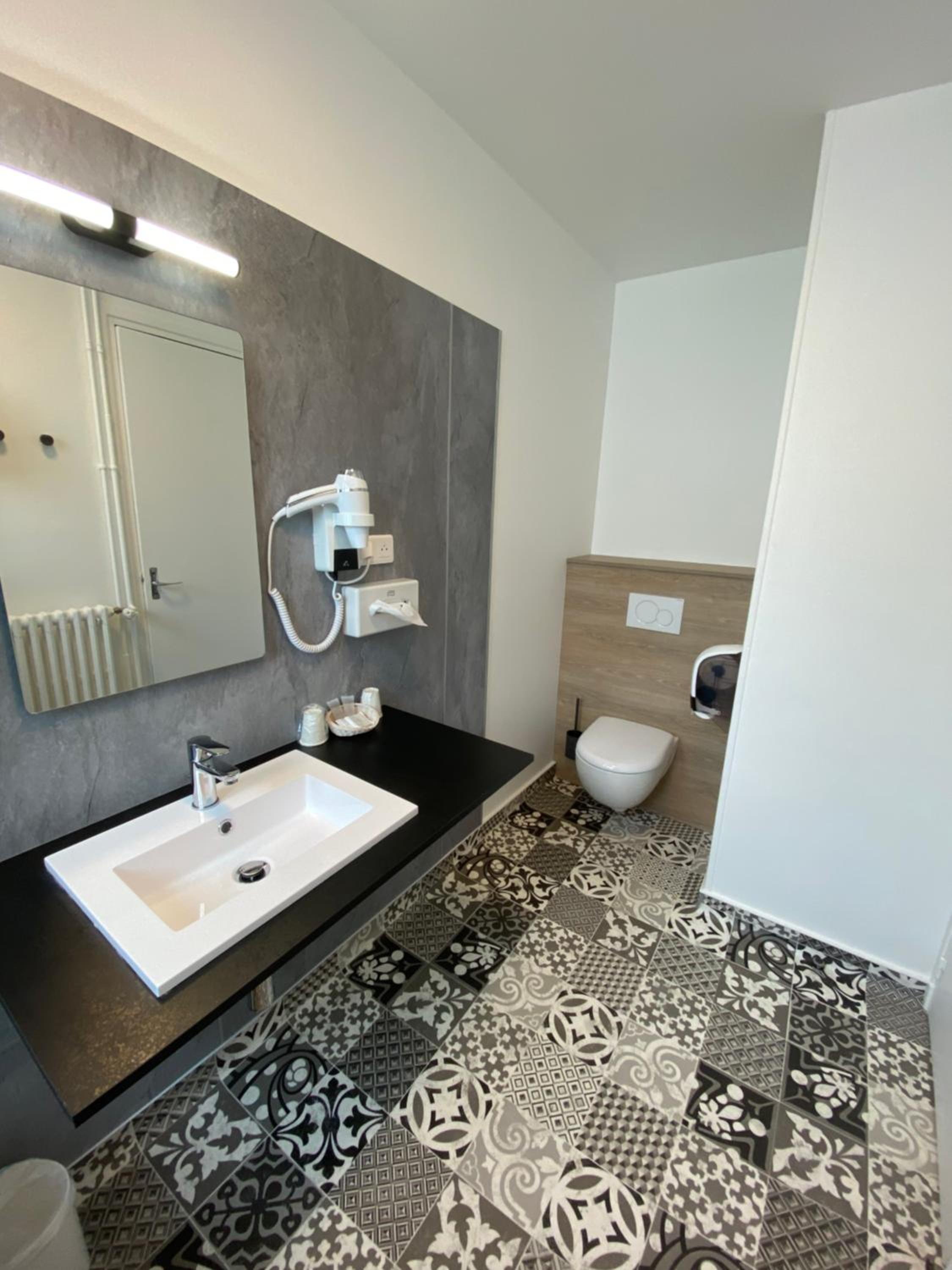 Comfort Twin Room - Photo 2