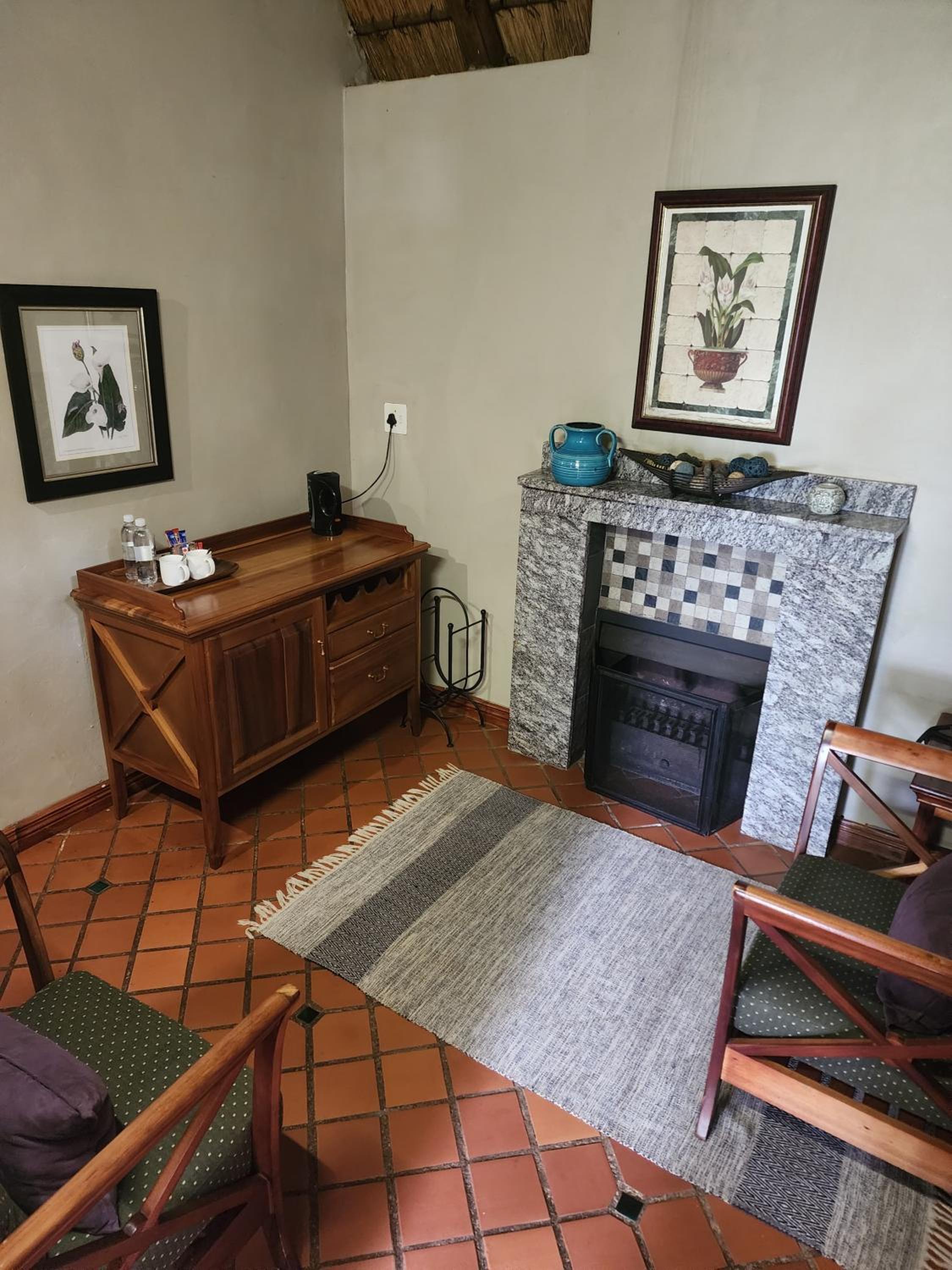 Double or Twin Room photo 2