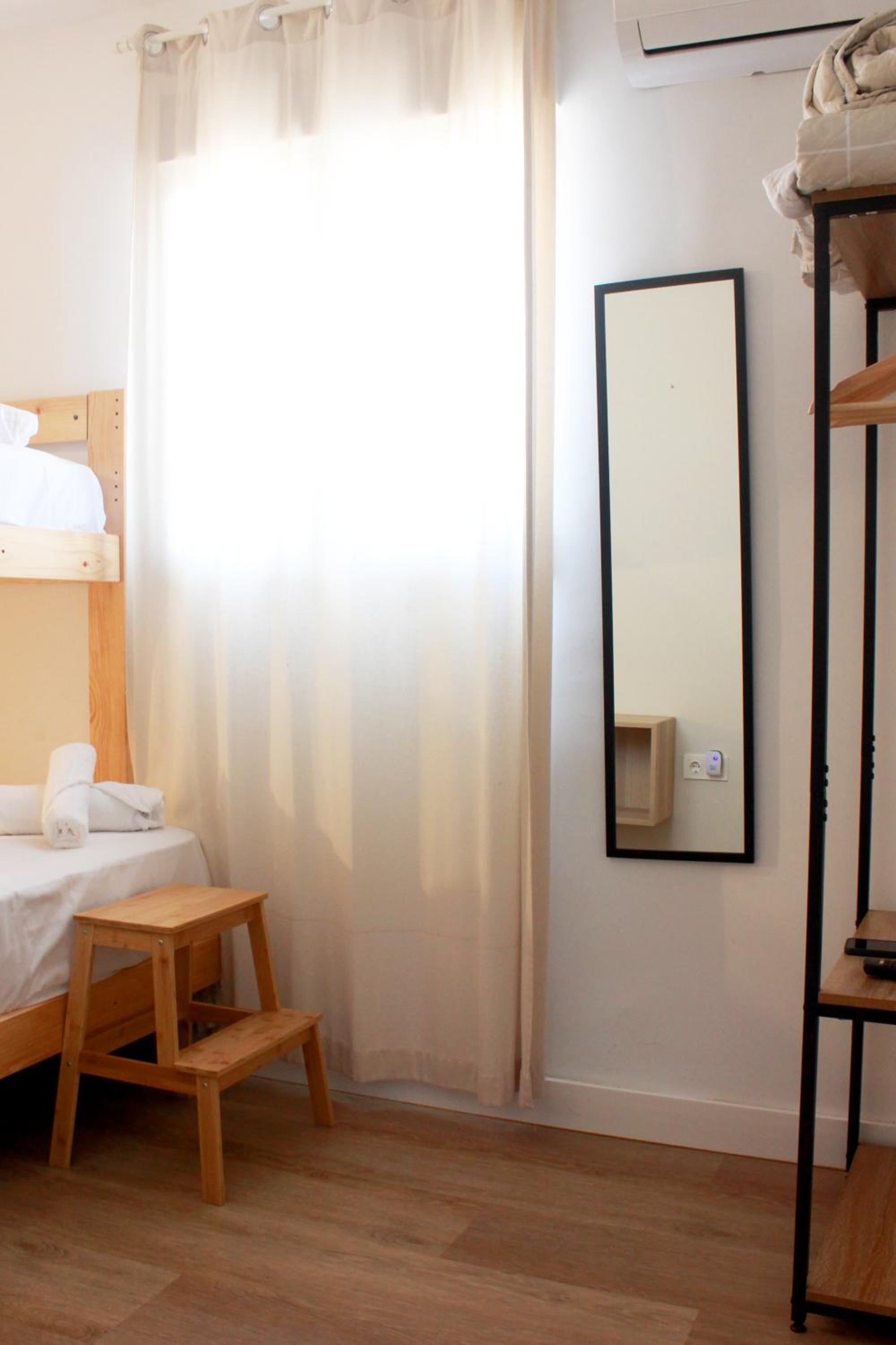 Budget Double Room photo 3