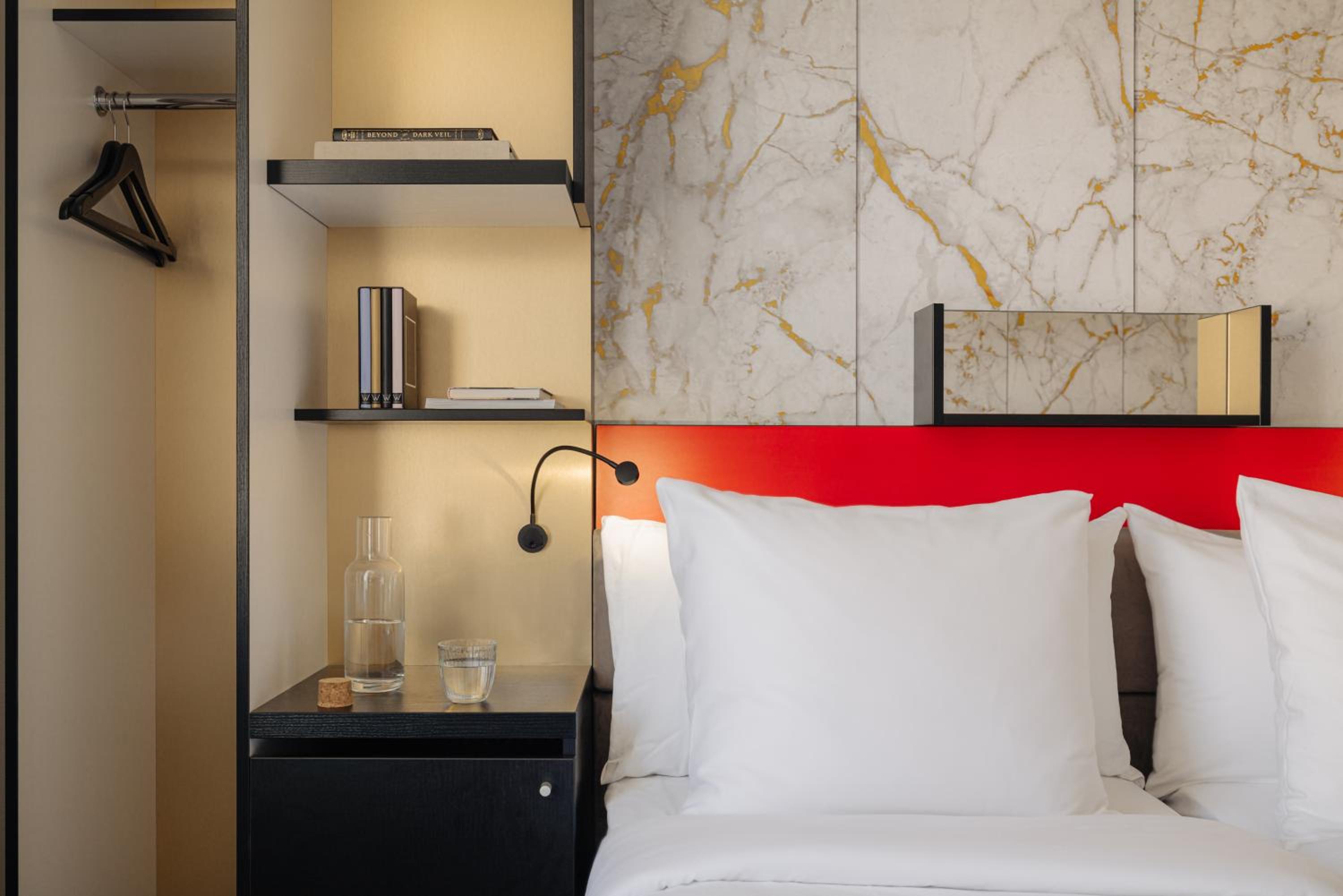 Comfort Room 1 Twin Bed