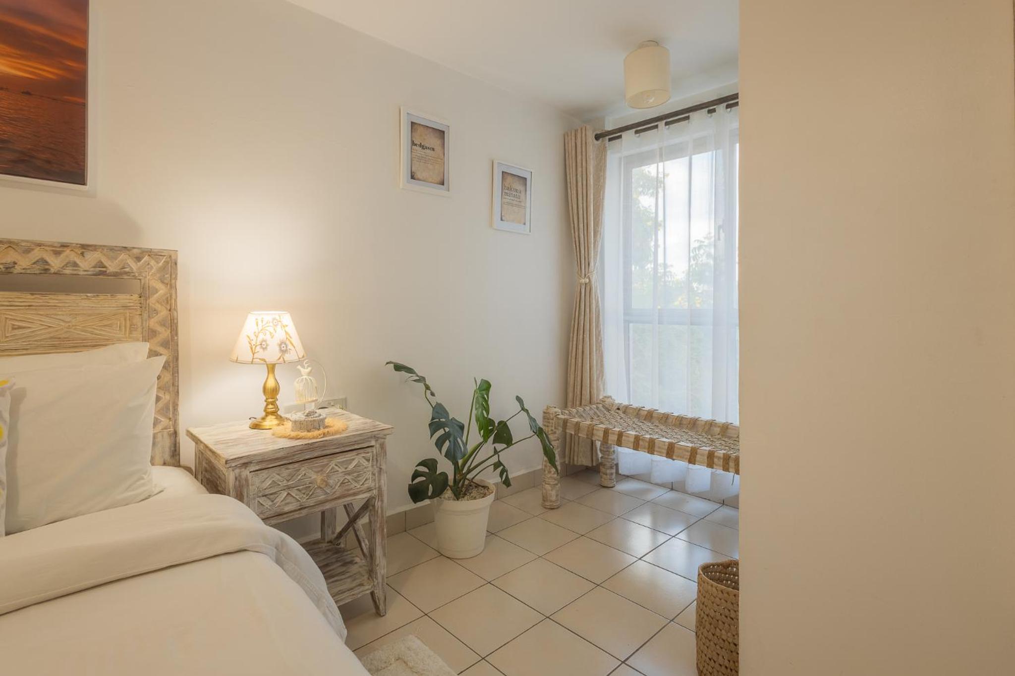 One-Bedroom Apartment - Photo 9
