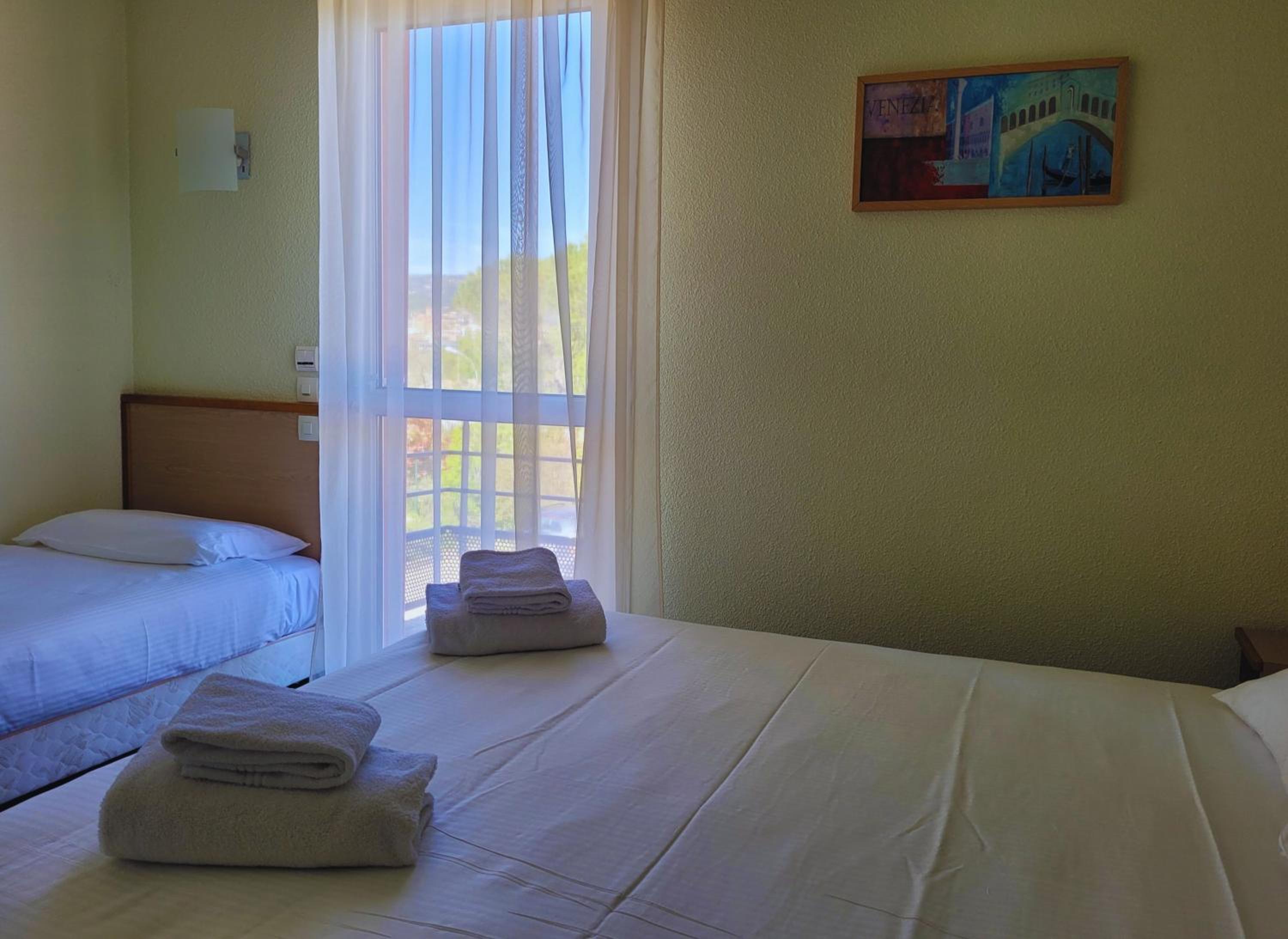 Standard Triple Room with Balcony - Annex building (prohibited animals)