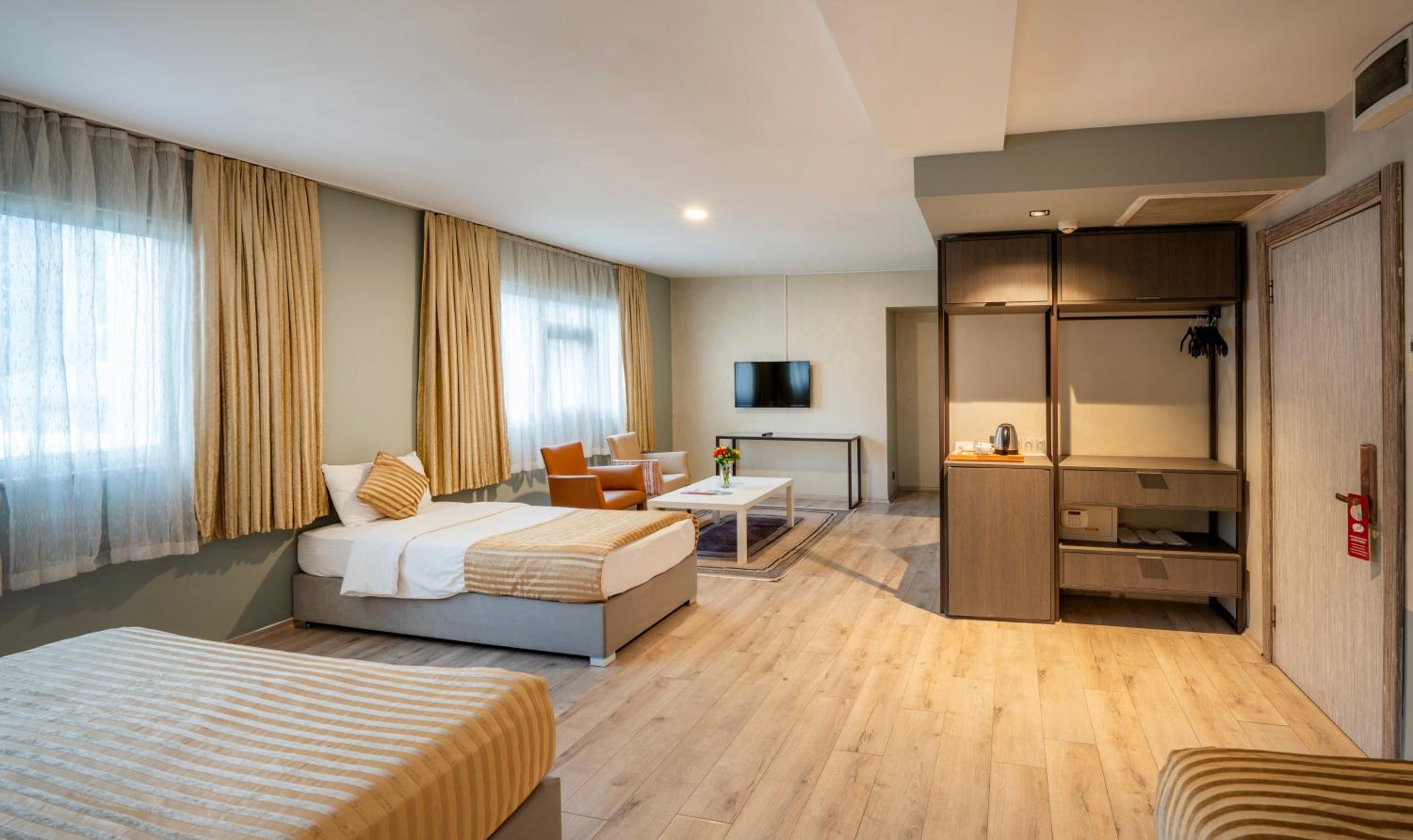 Twin Room - Disability Access photo 2