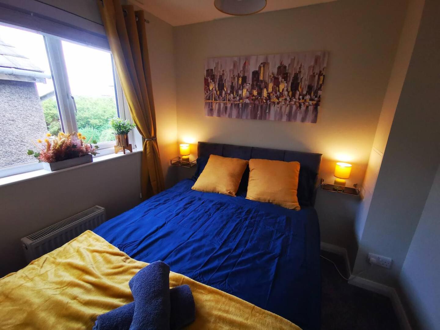 Four-Bedroom House photo 2