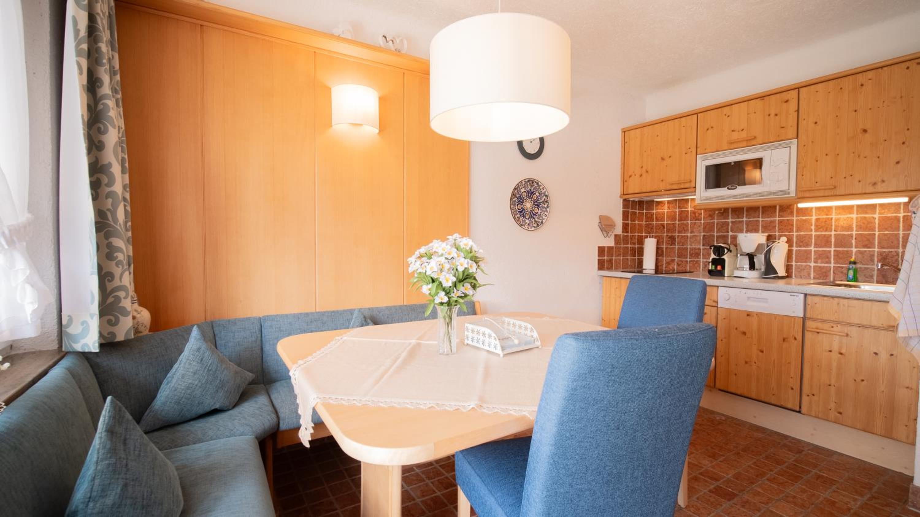 Apartment with Terrace (2 Adults) - Photo 12