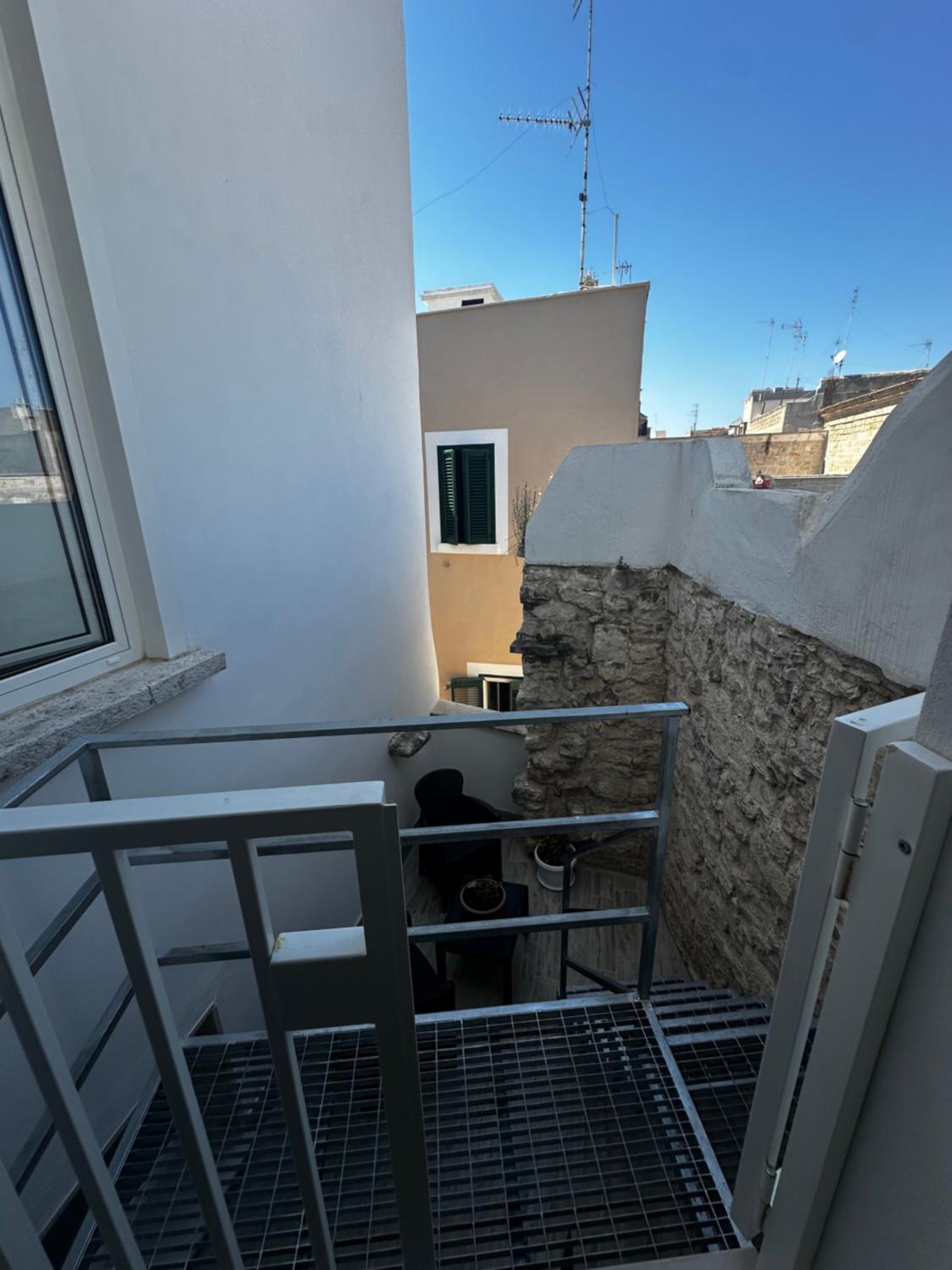 Suite with Terrace - Photo 3