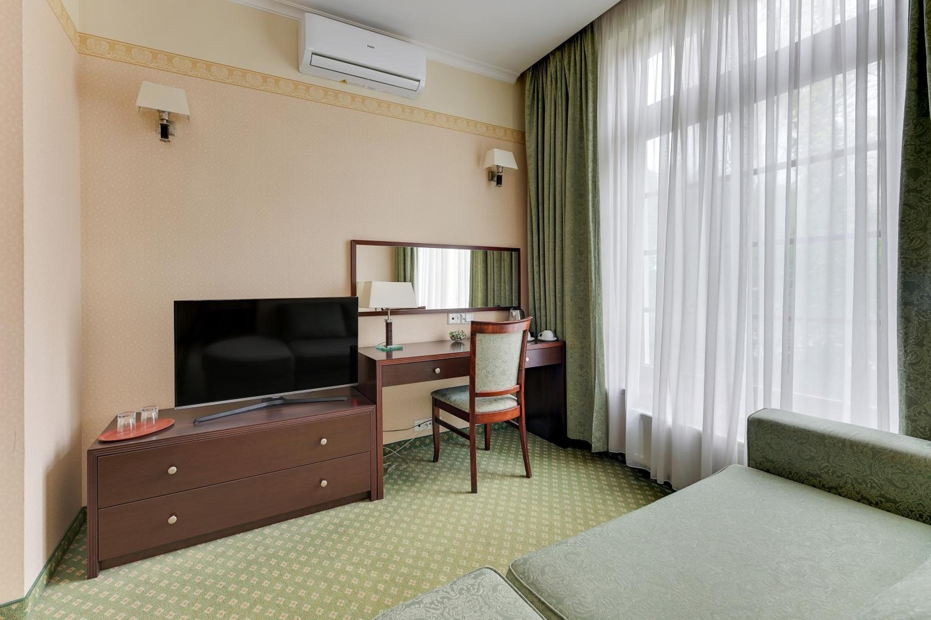 Deluxe Double Room - Photo 5