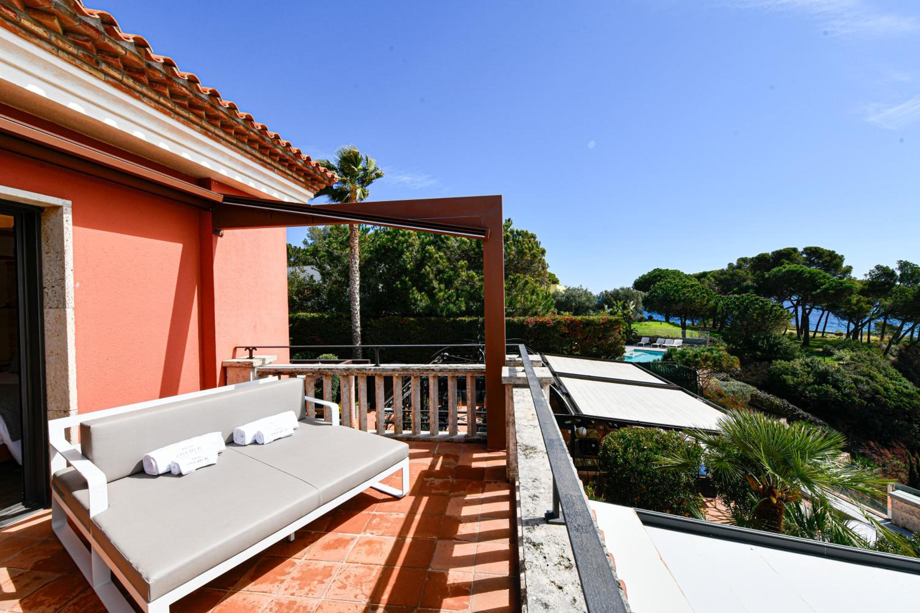 Suite Panorámica con Vista al Mar photo