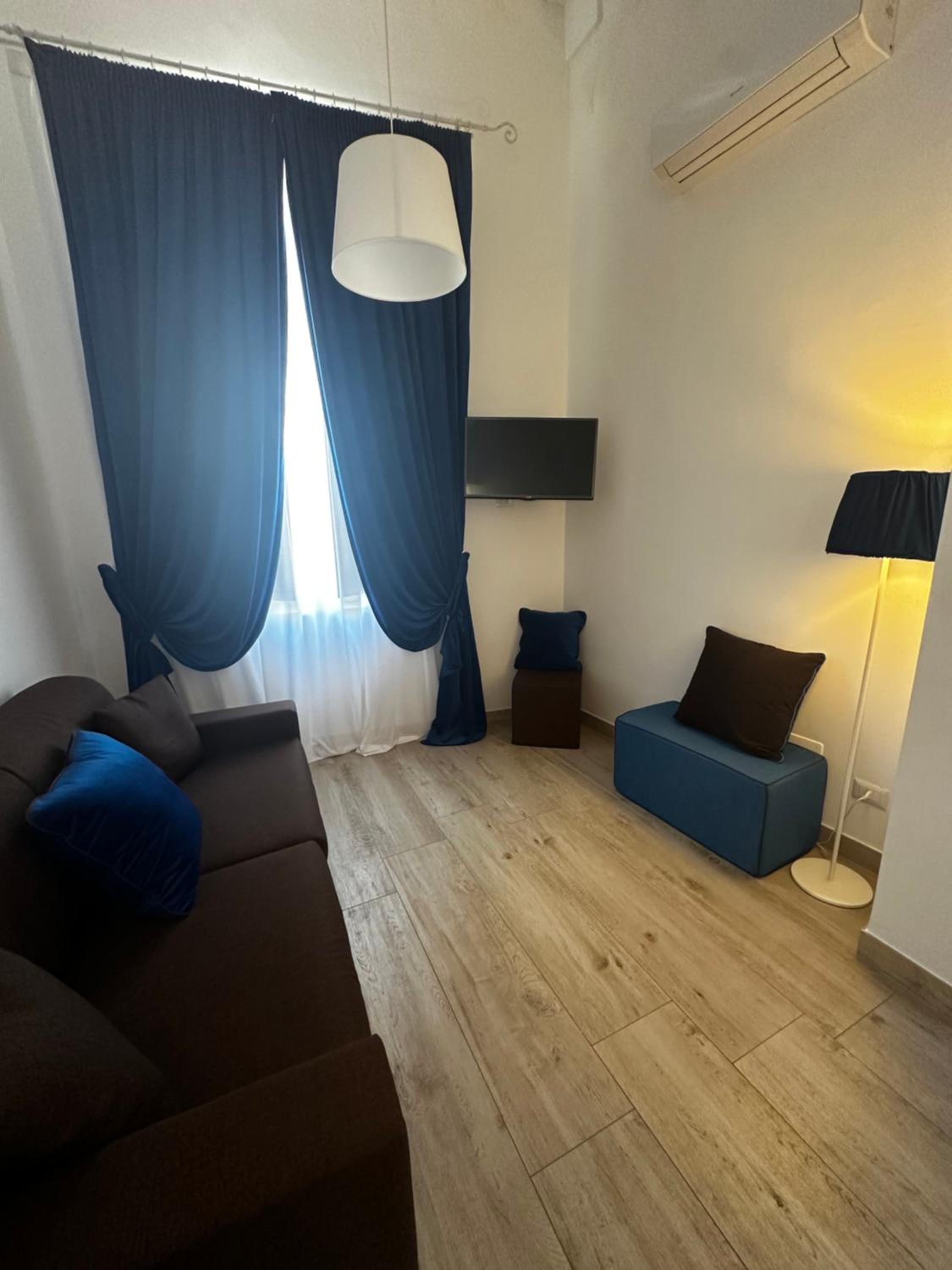Superior Quadruple Room - Photo 4