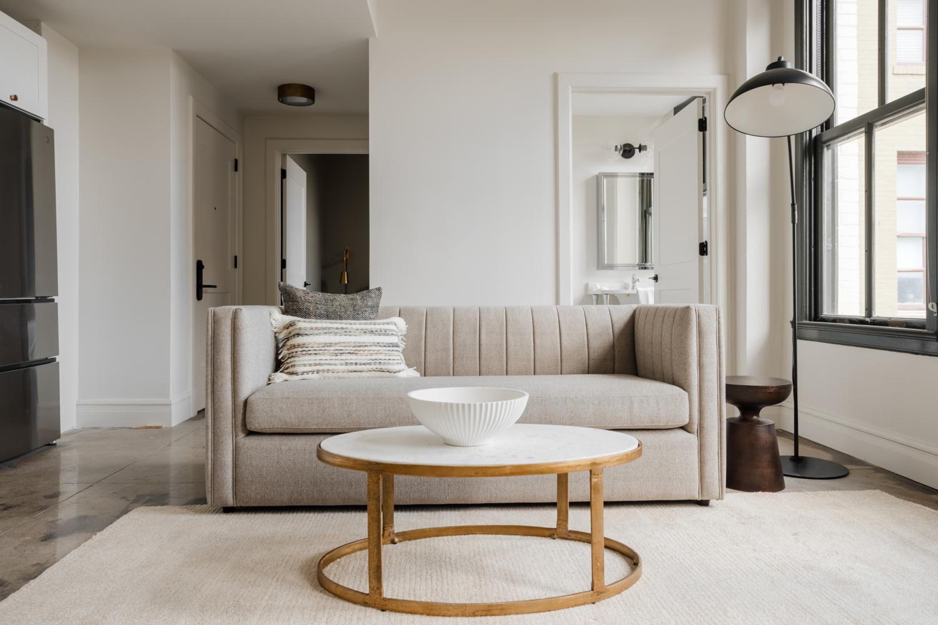 One-Bedroom Deluxe Apartment