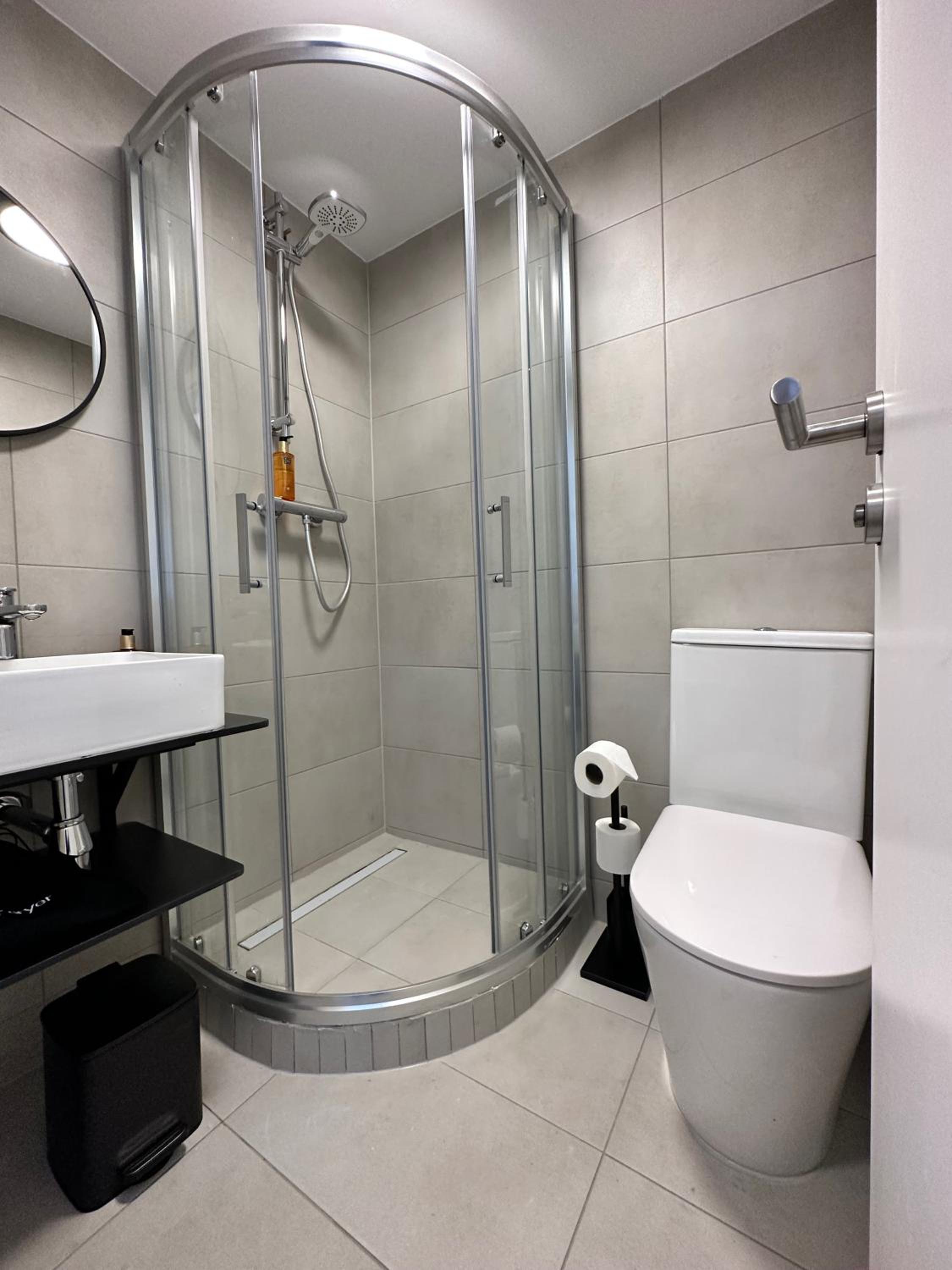 Standard Double Room - Photo 4