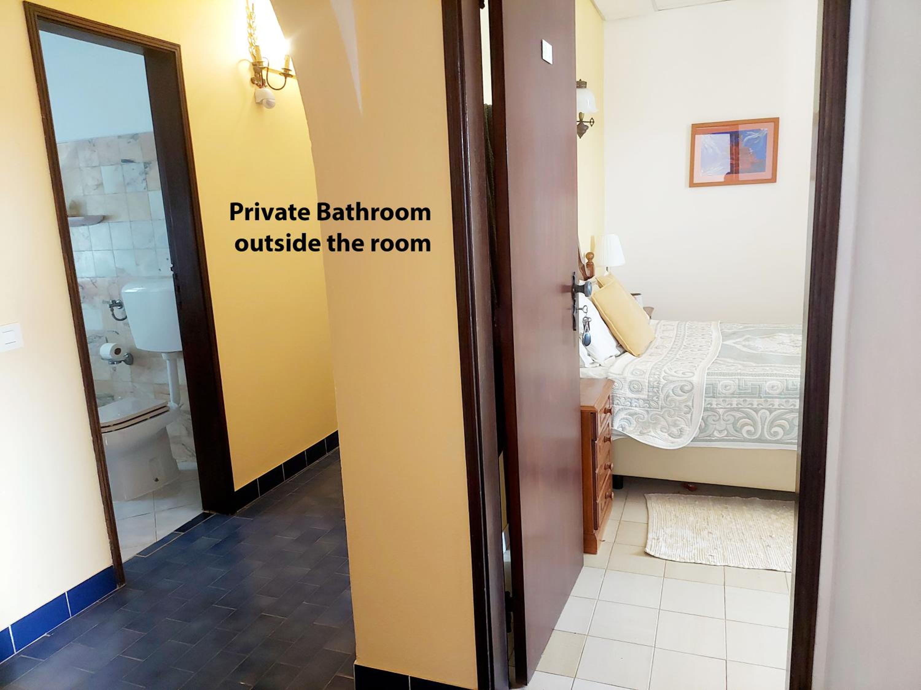 Double Room with Private External Bathroom photo 2