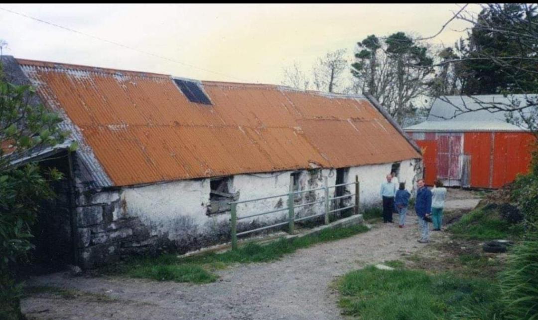 Two-Bedroom House - Photo 95