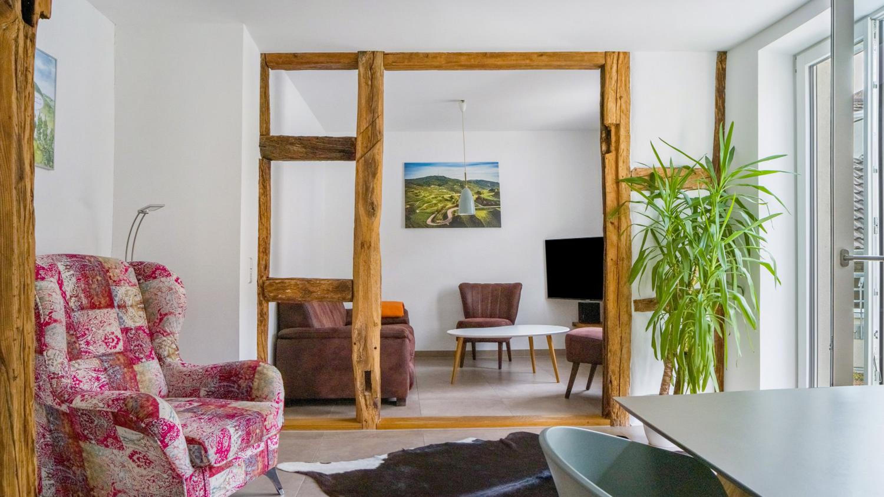 Two-Bedroom Deluxe Apartment with Balcony