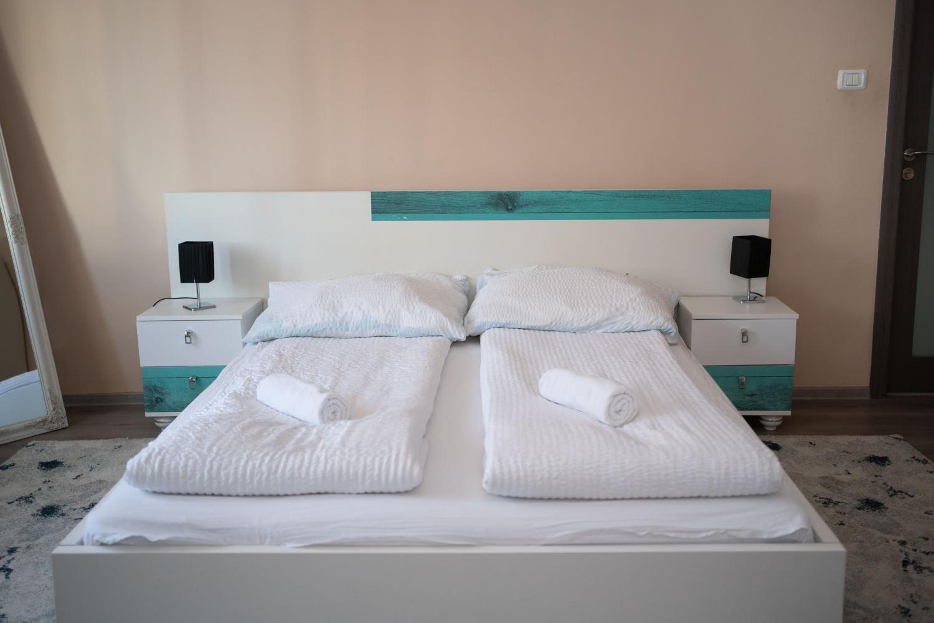 One-Bedroom Apartment - Photo 30