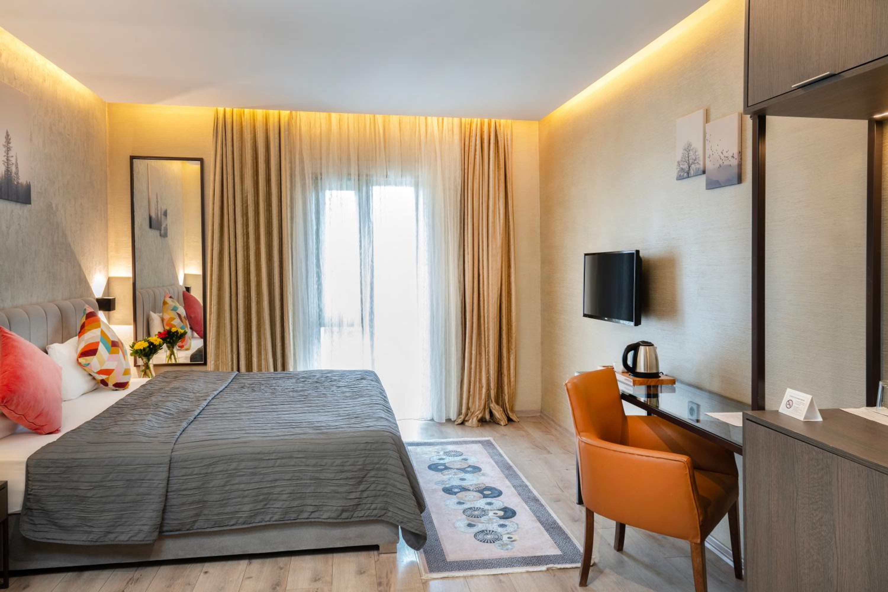 Deluxe Double Room photo 2