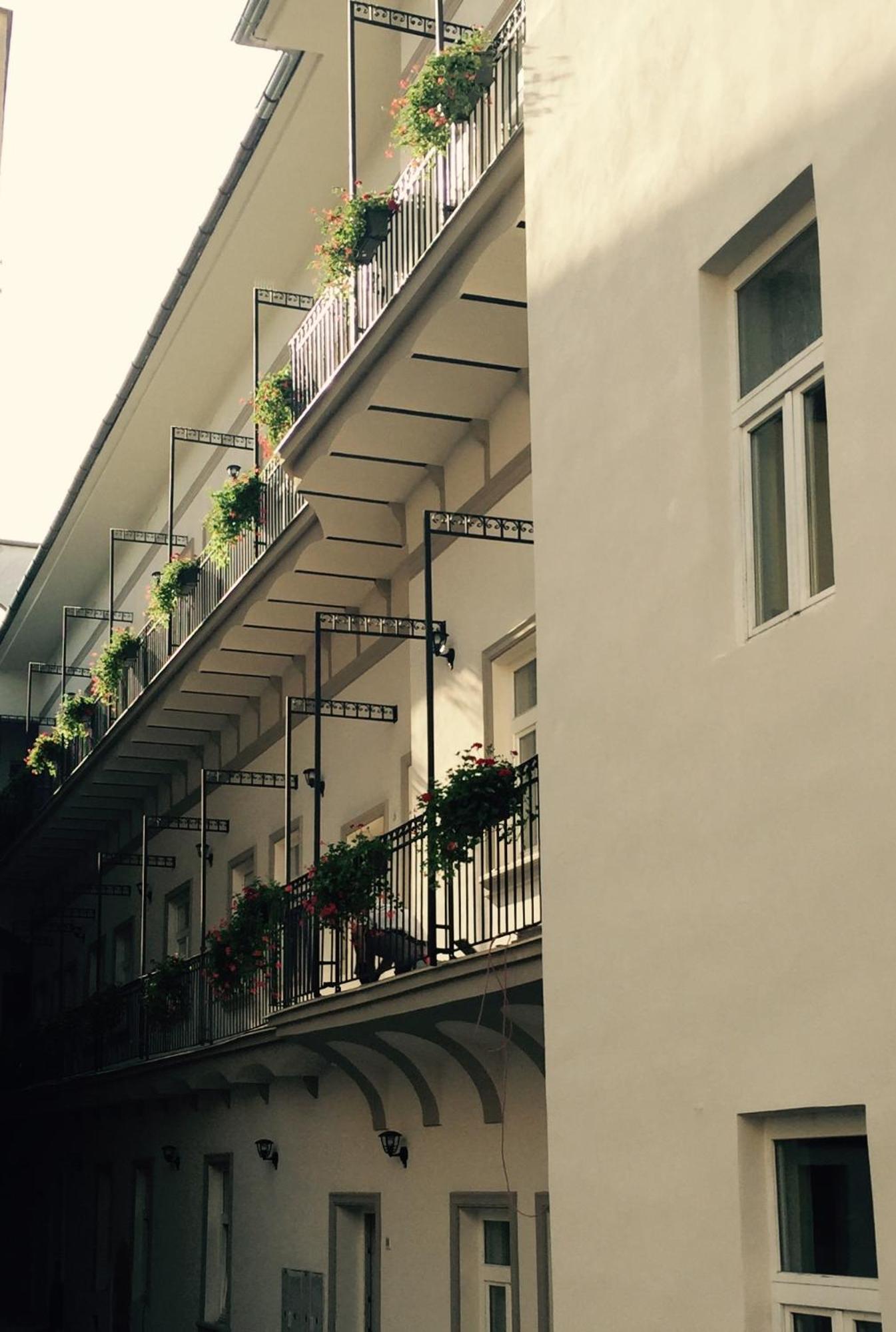 Apartment - Ground Floor (1B) photo 2