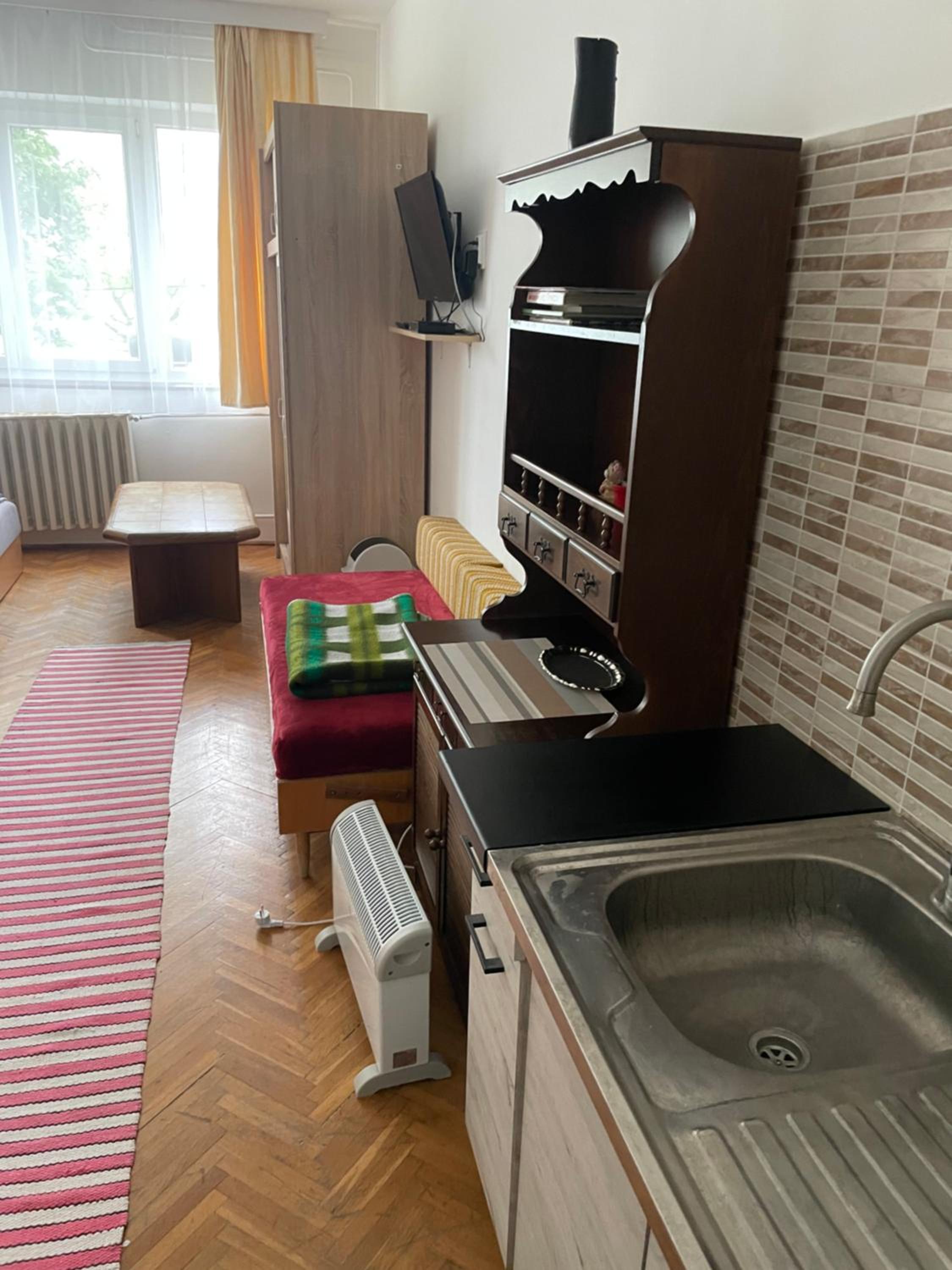 Quadruple Room with Private External Bathroom - Photo 2