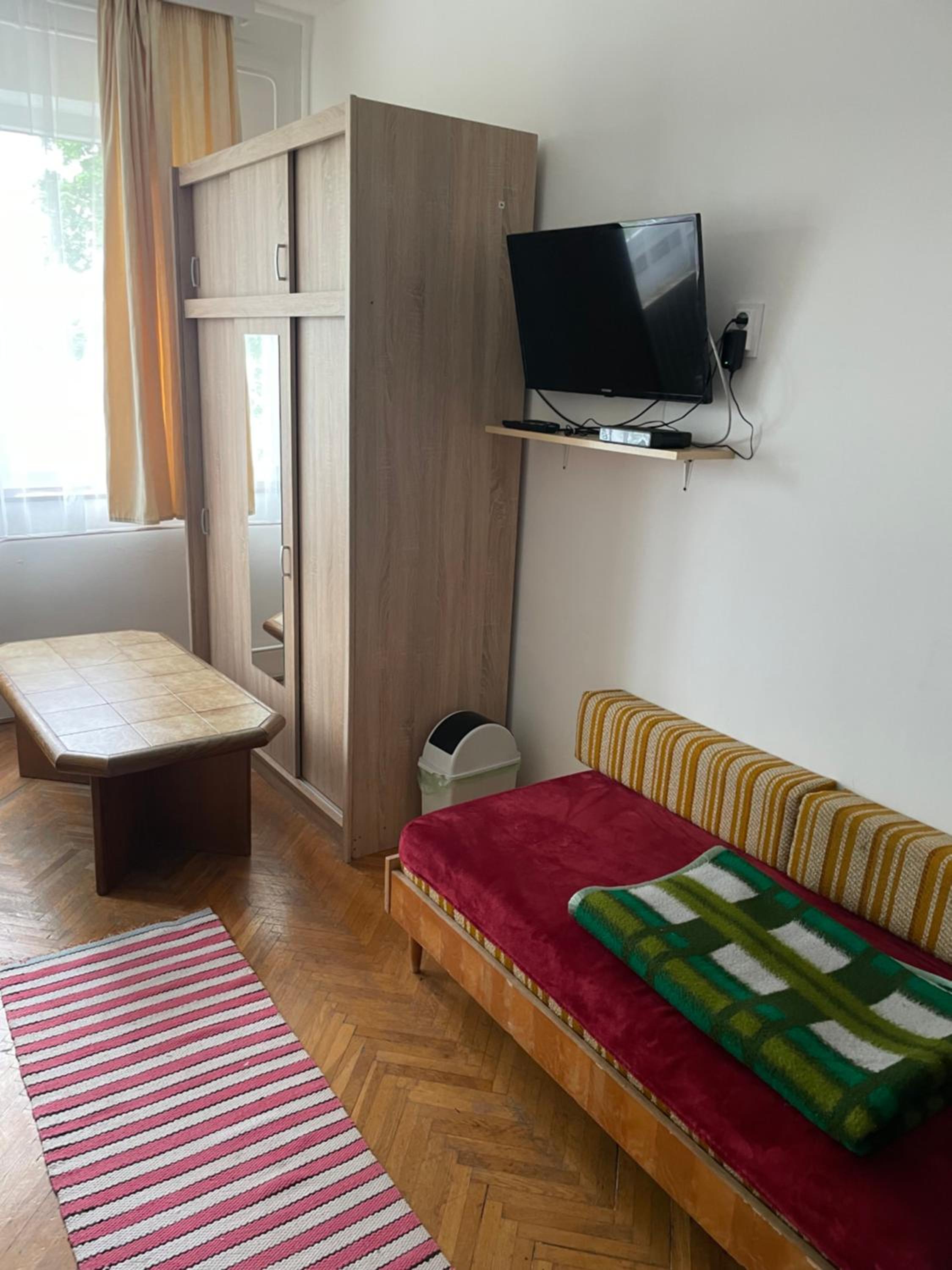 Quadruple Room with Private External Bathroom - Photo 5