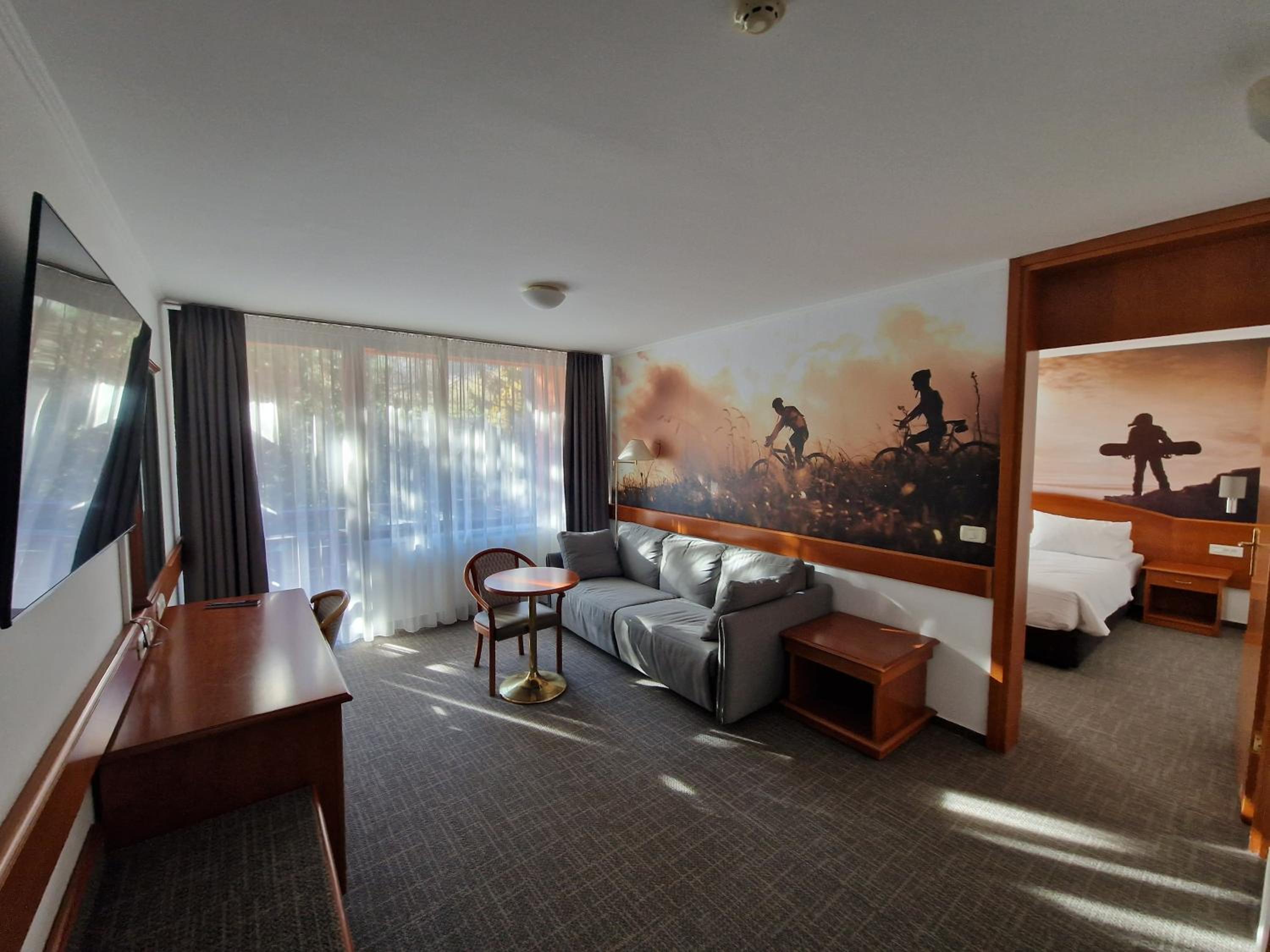 Suite with Mountain View