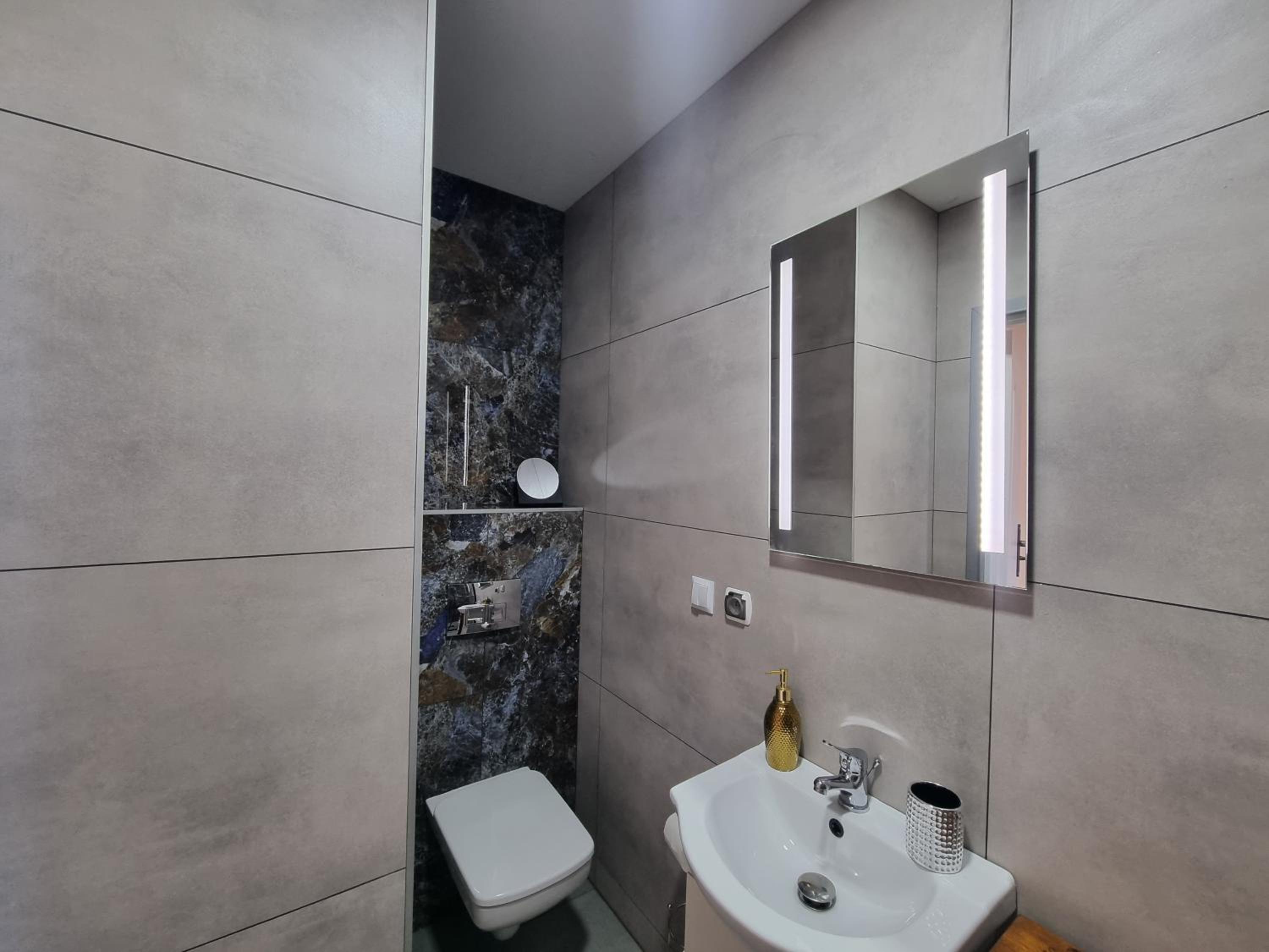 Triple Room with Private Bathroom photo 2