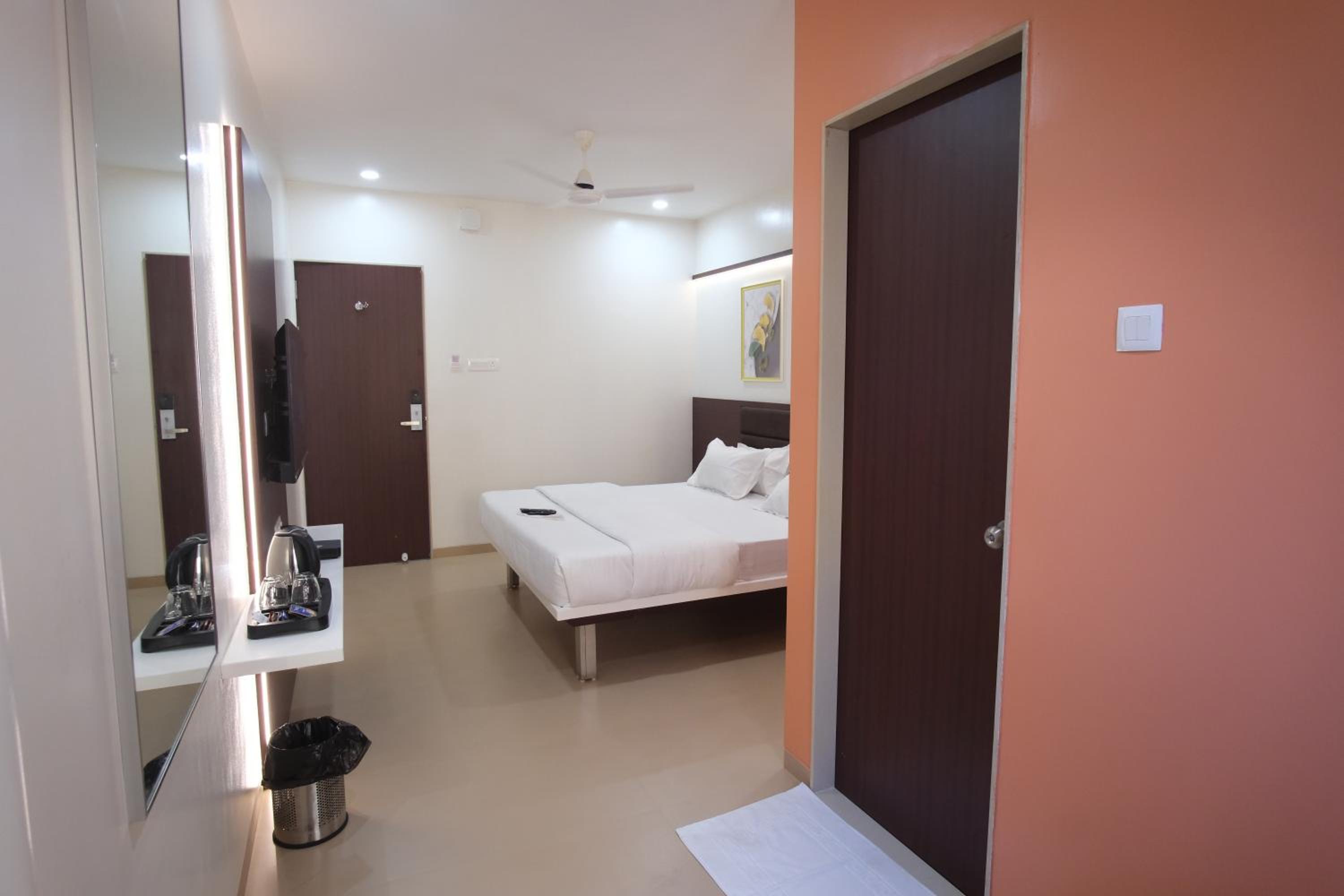 Deluxe Double Room - Photo 3
