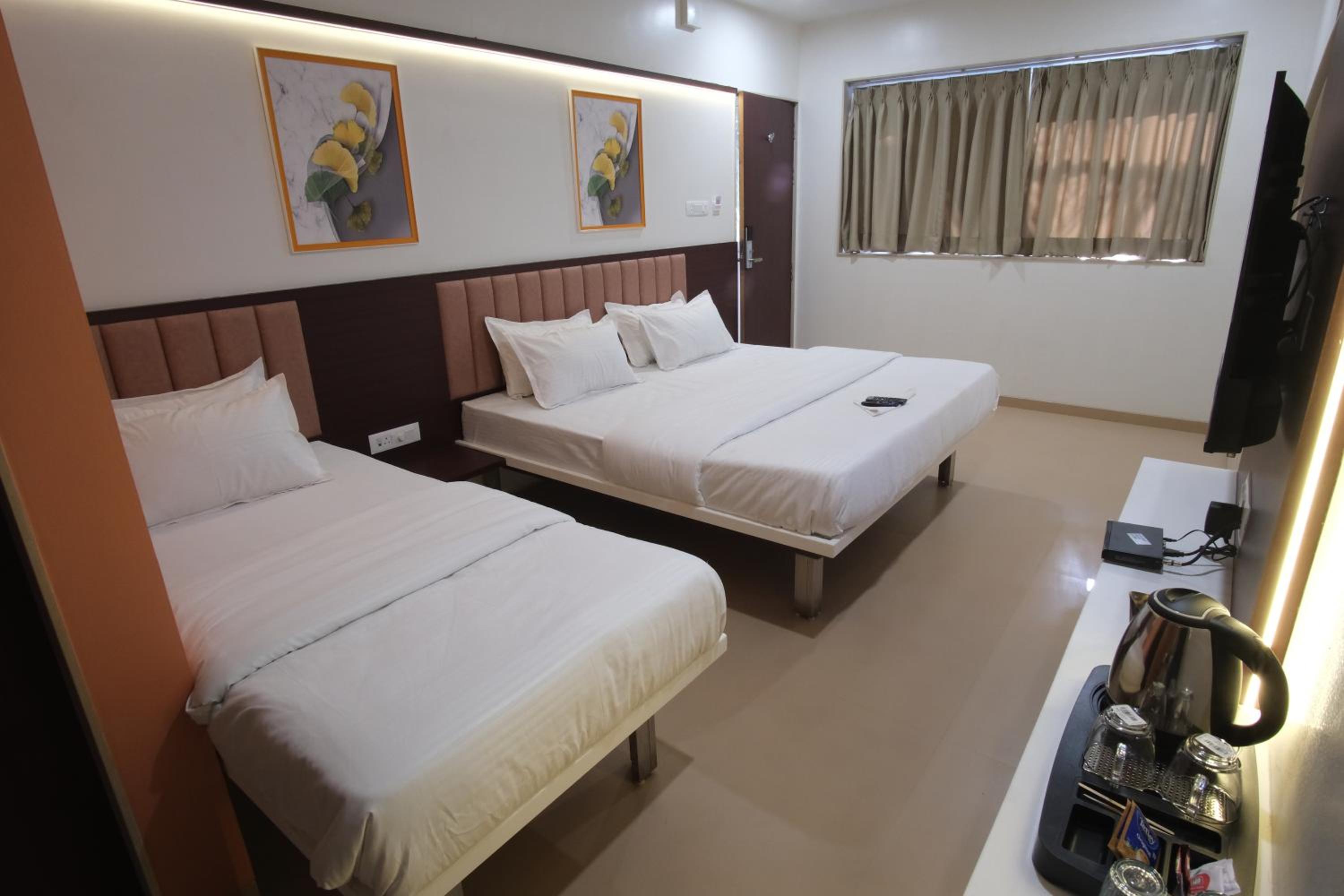 Deluxe Triple Room - Photo 3