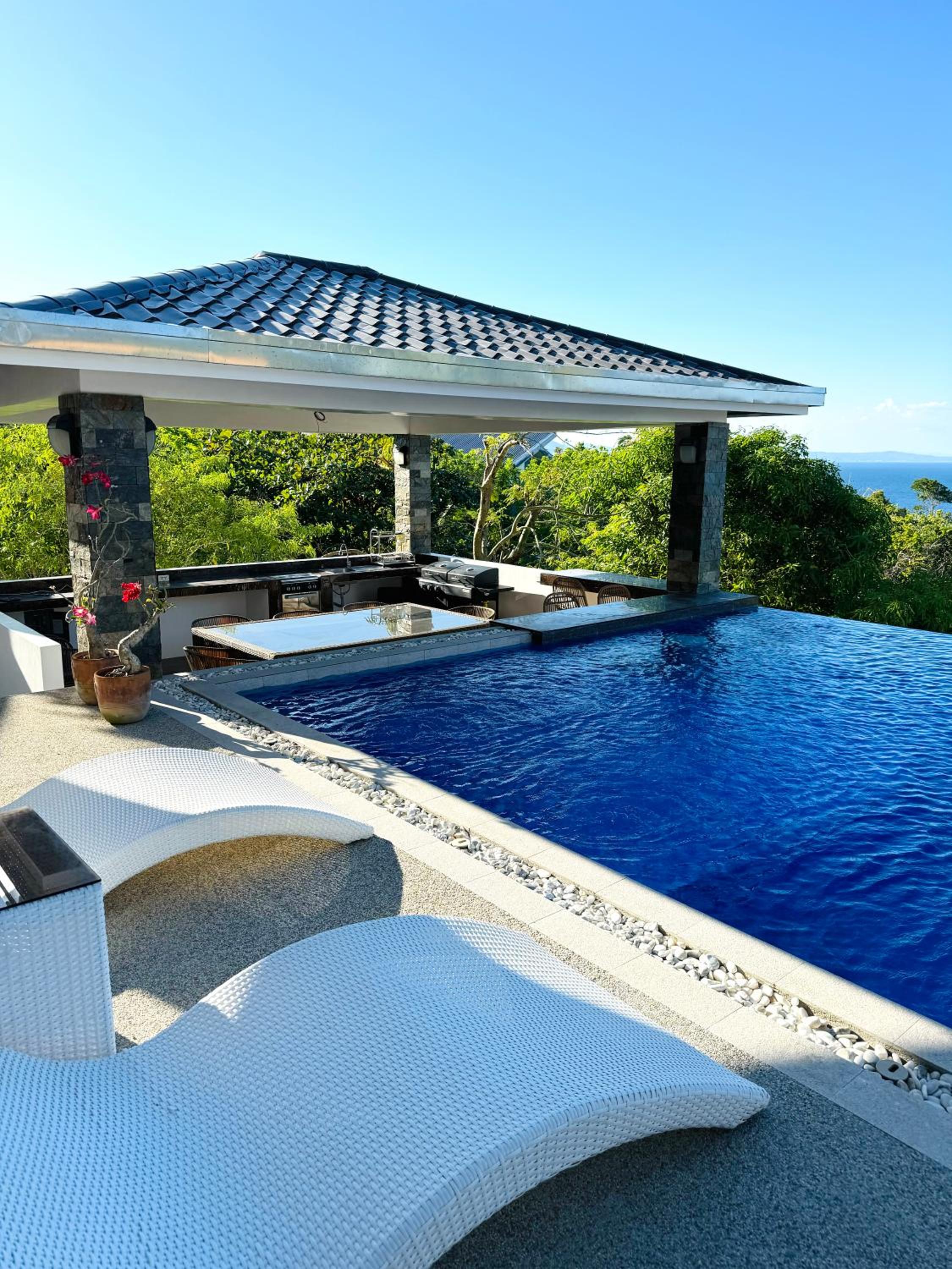 Four-Bedroom Vacation Home photo 2