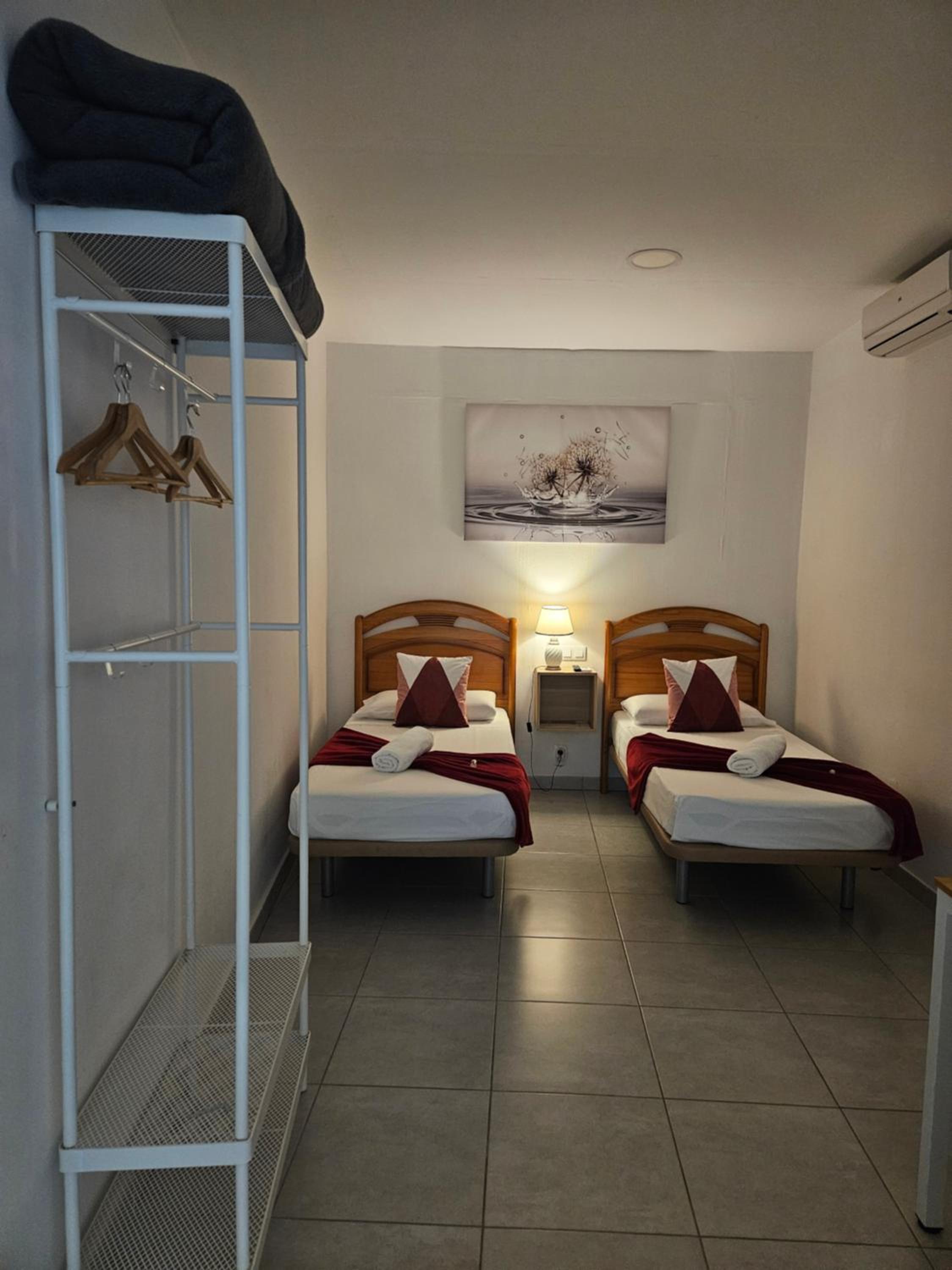 Double or Twin Room with Private Bathroom photo 3