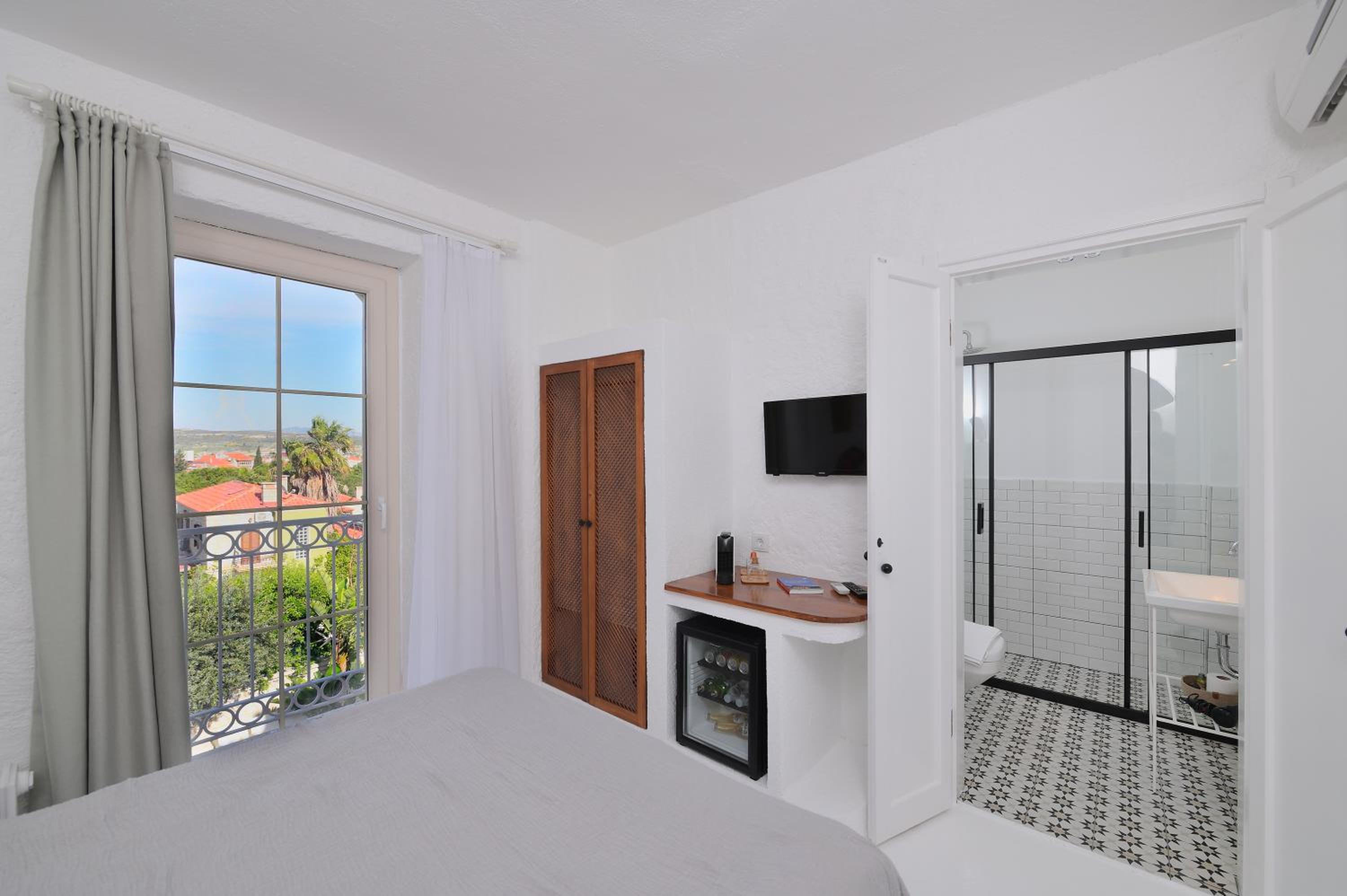 Standard Double Room photo 3